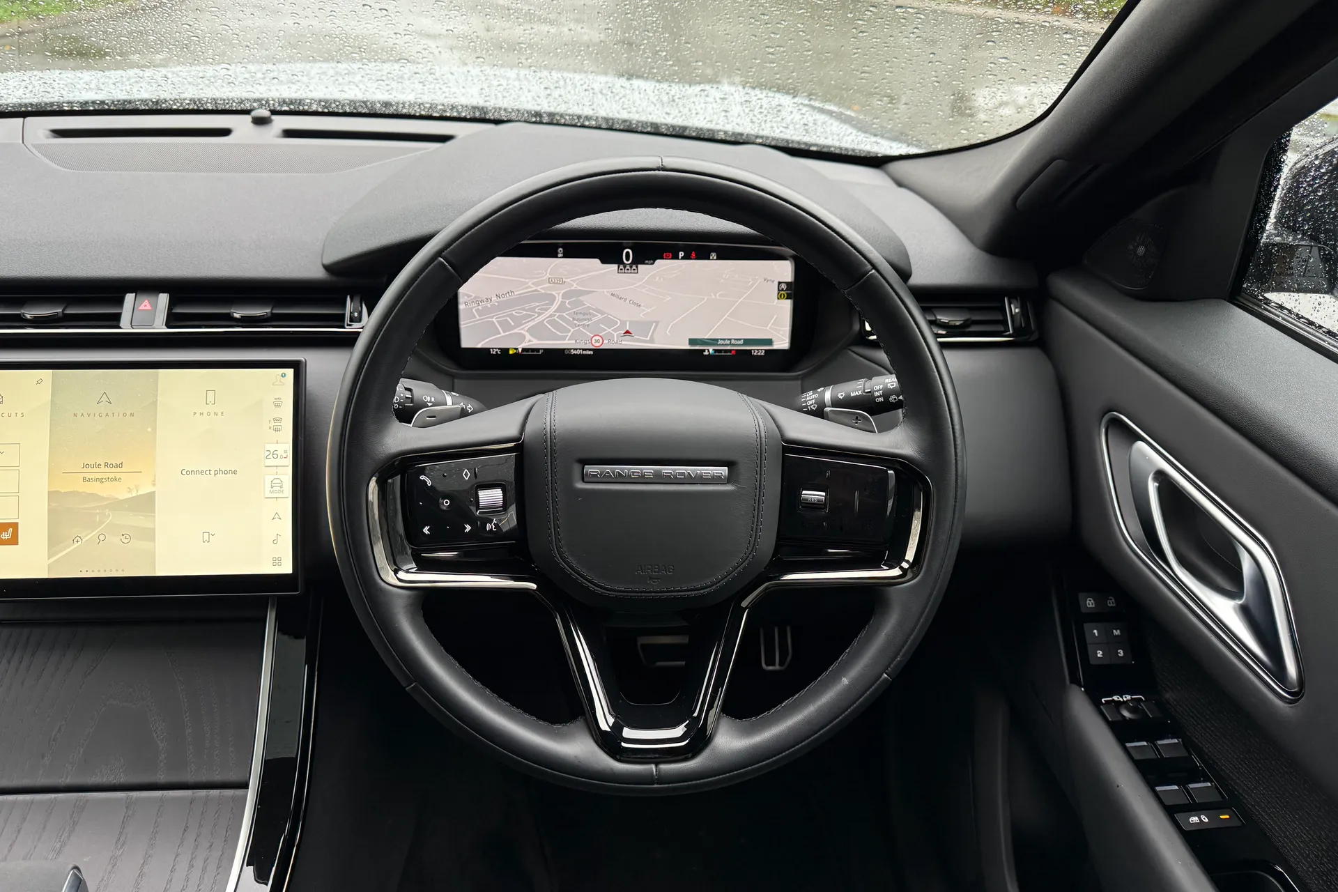 LAND ROVER RANGE ROVER VELAR thumbnail image number 14