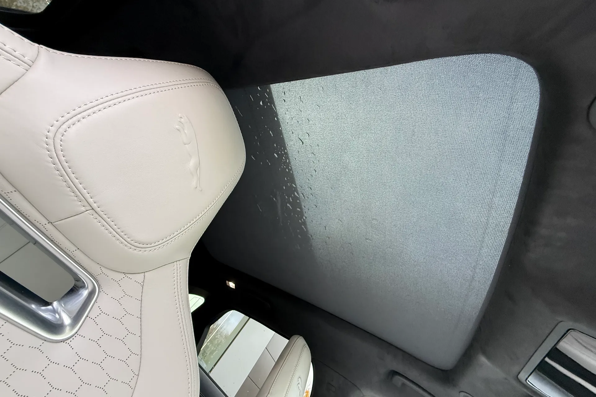 Jaguar F-PACE thumbnail image number 35