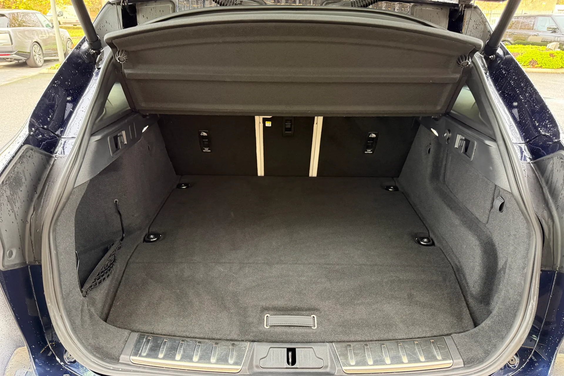 Jaguar F-PACE thumbnail image number 42