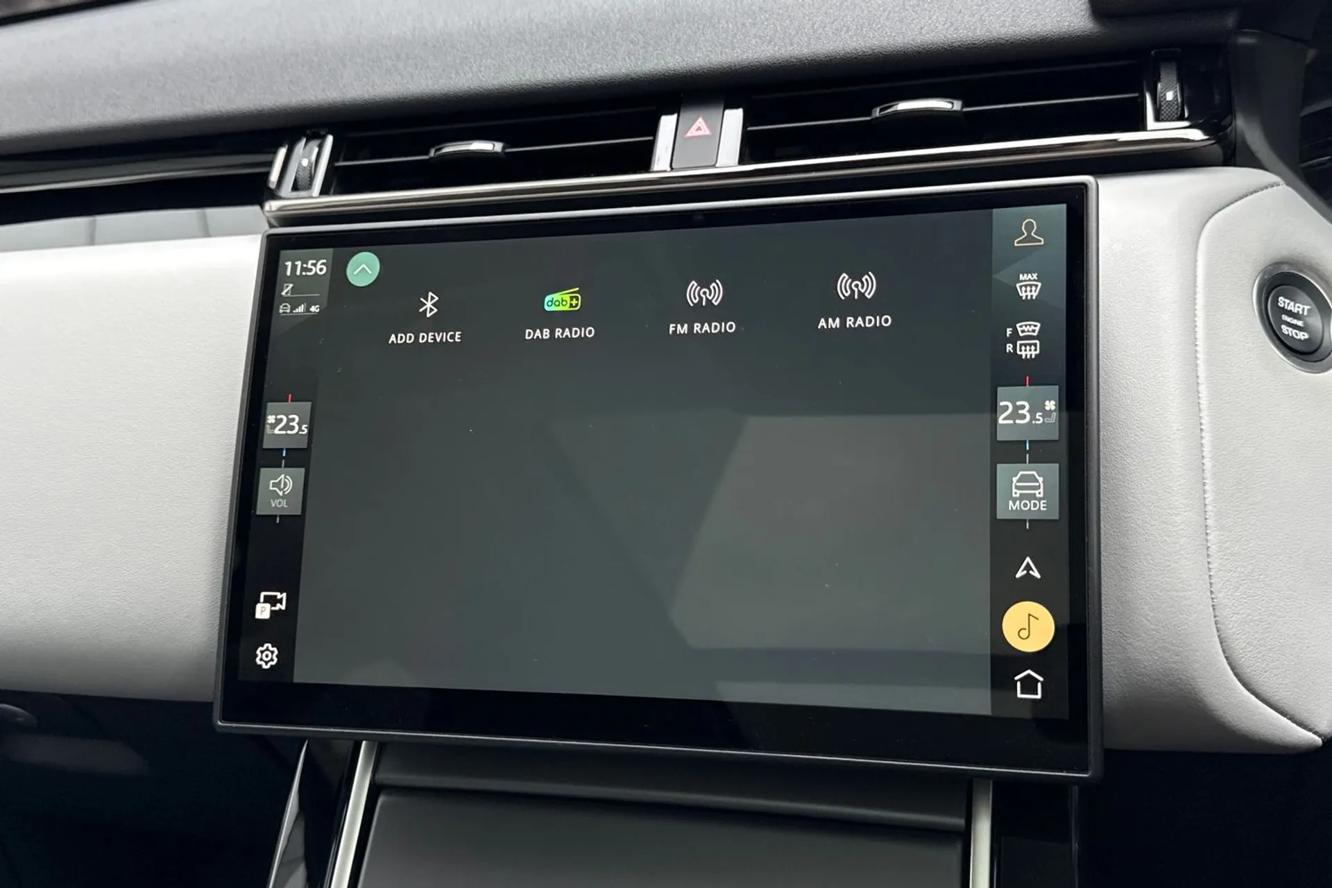 LAND ROVER RANGE ROVER VELAR thumbnail image number 29