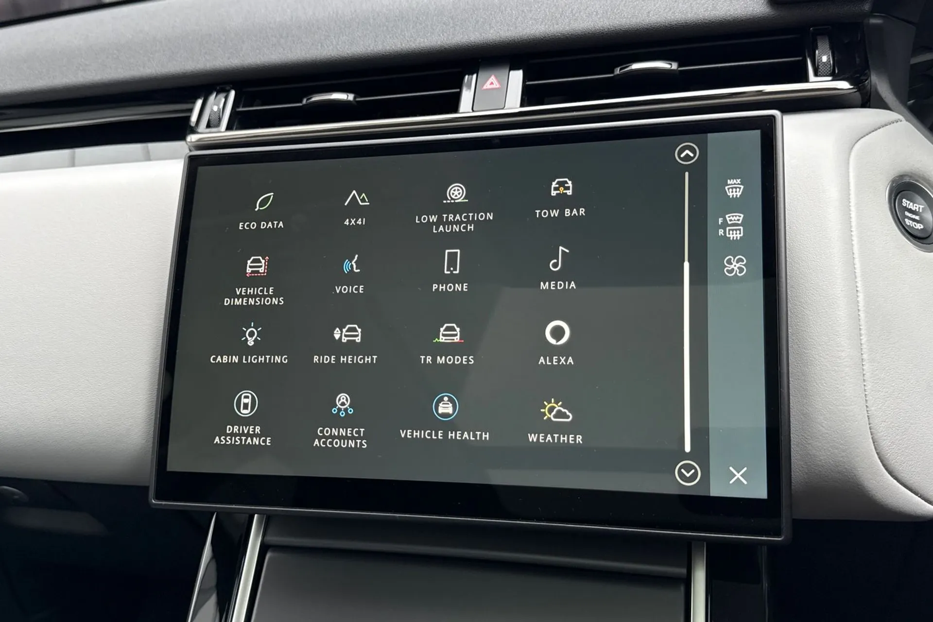 LAND ROVER RANGE ROVER VELAR thumbnail image number 64