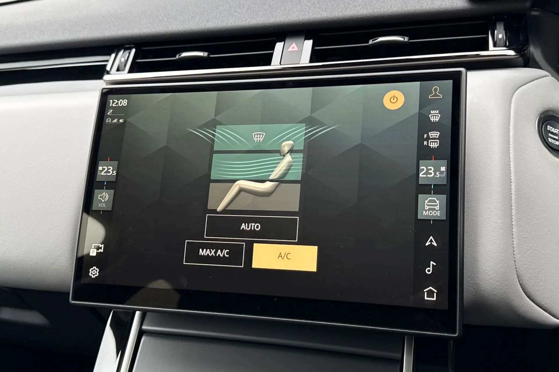 LAND ROVER RANGE ROVER VELAR thumbnail image number 66