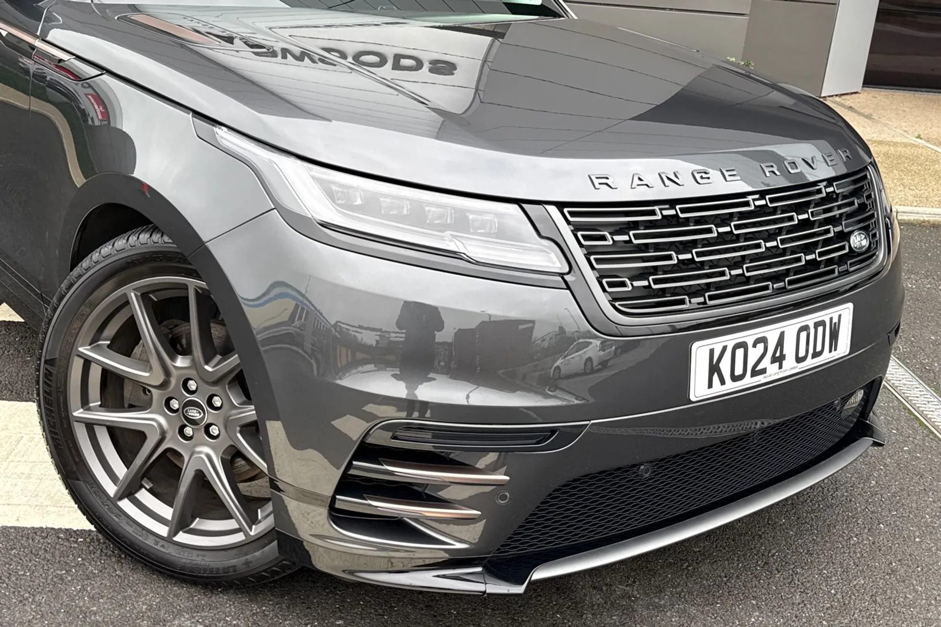 LAND ROVER RANGE ROVER VELAR thumbnail image number 20