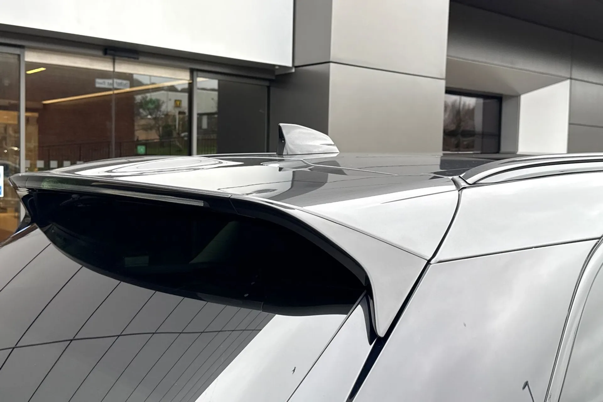 LAND ROVER RANGE ROVER VELAR thumbnail image number 40