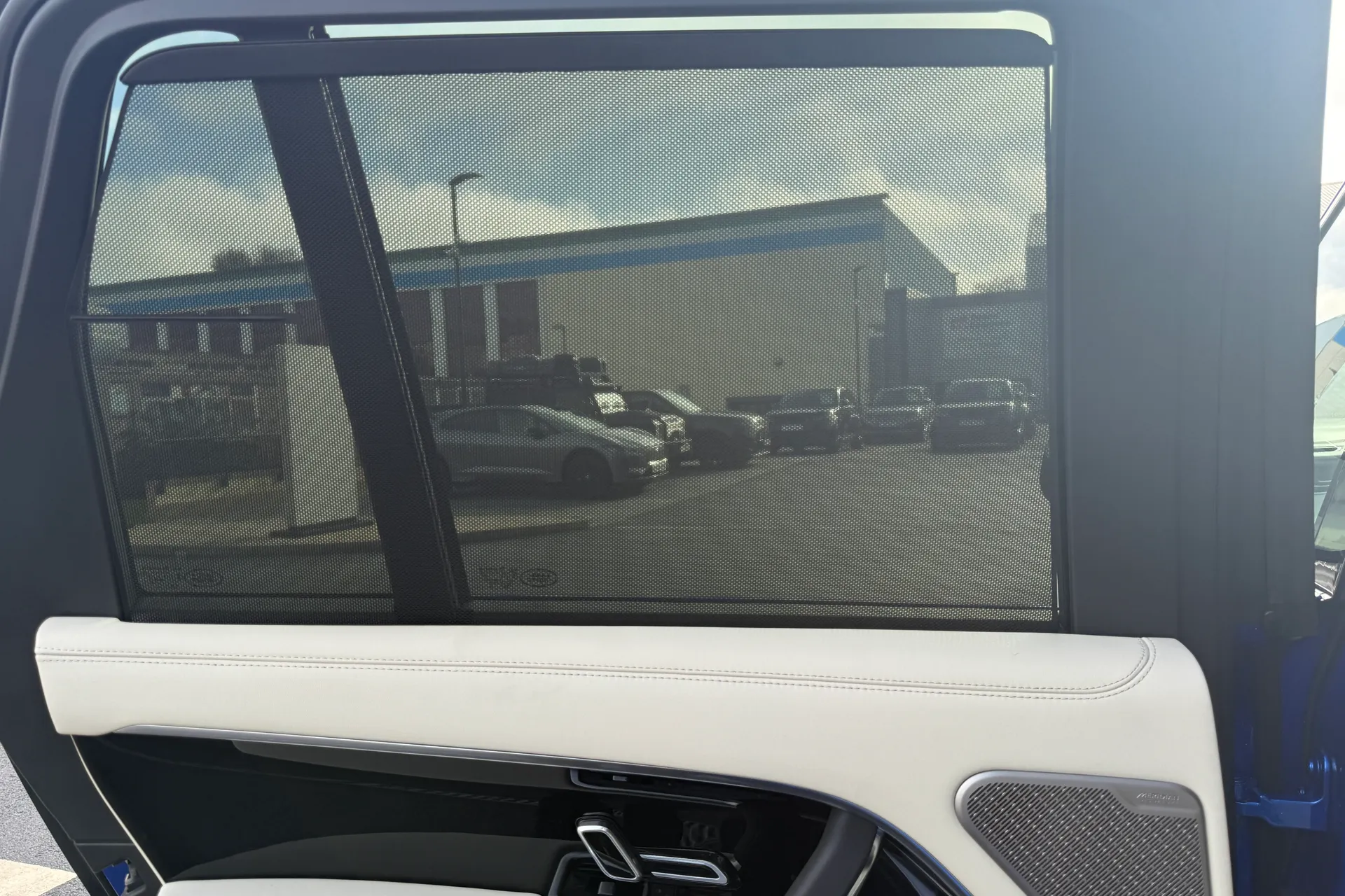 LAND ROVER RANGE ROVER thumbnail image number 62