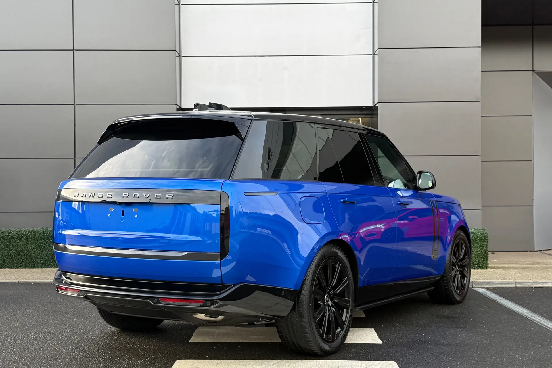 LAND ROVER RANGE ROVER thumbnail image number 12