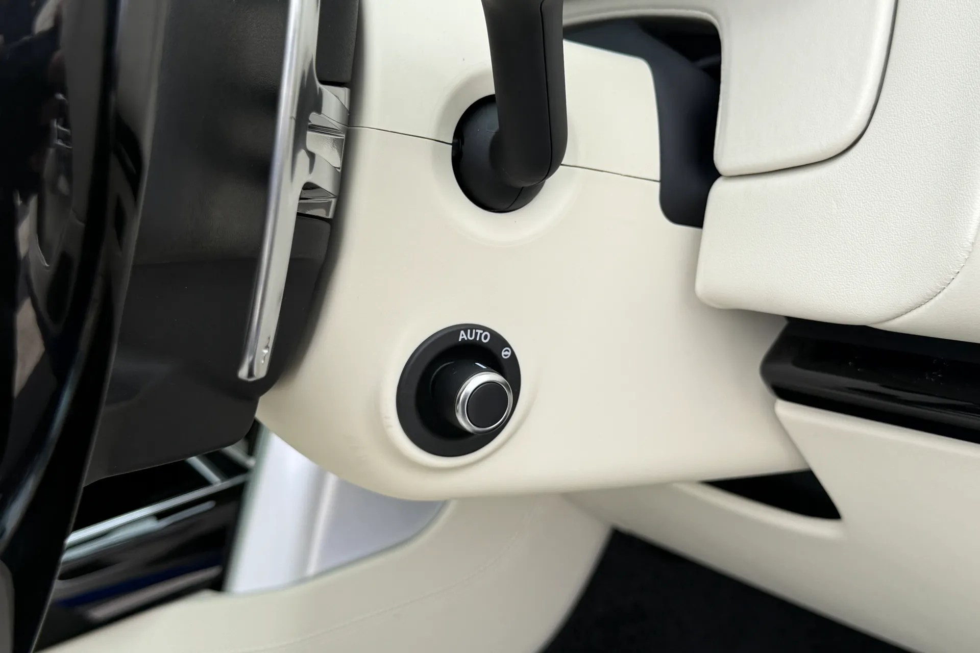 LAND ROVER RANGE ROVER thumbnail image number 39