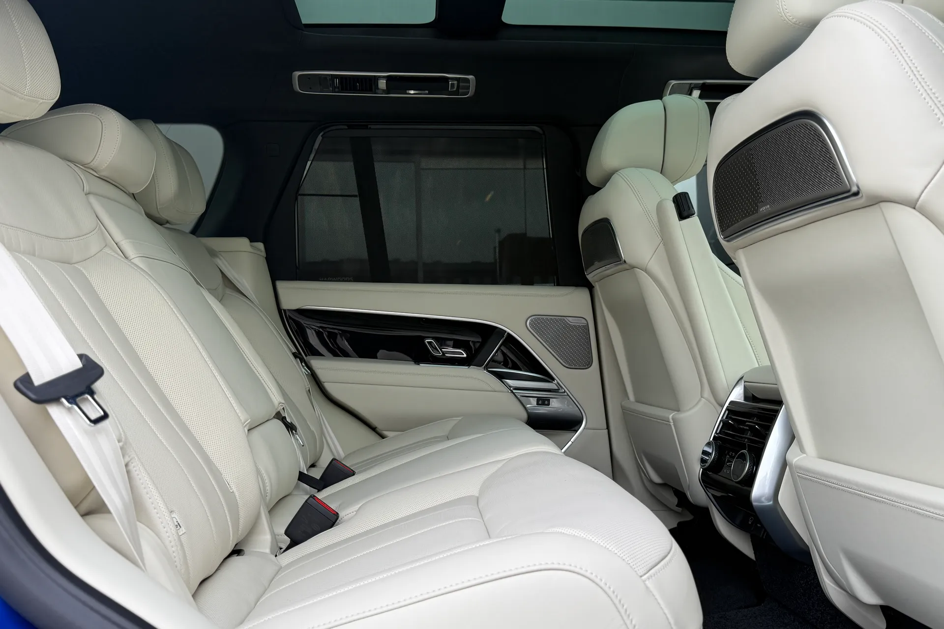 LAND ROVER RANGE ROVER thumbnail image number 52