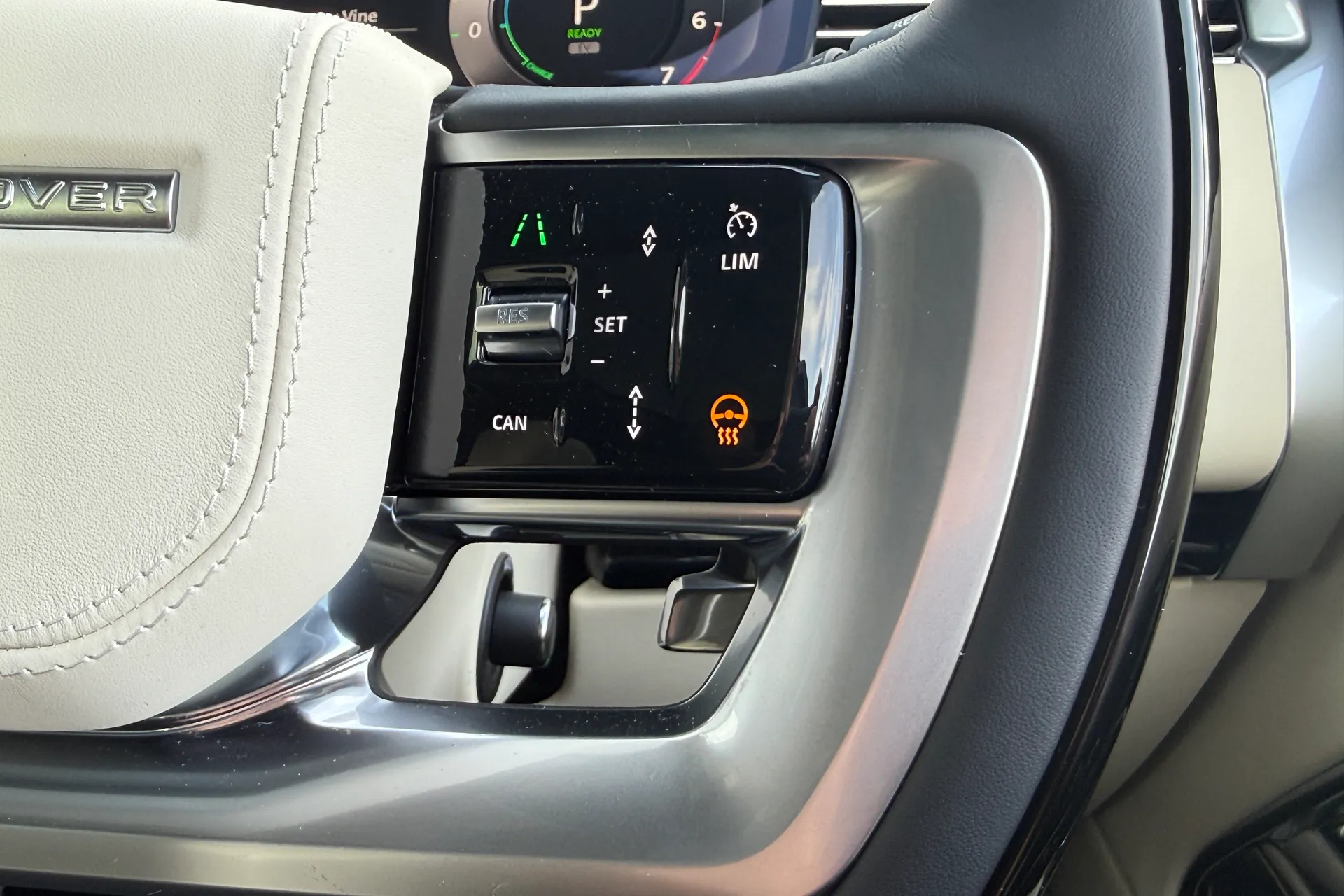 LAND ROVER RANGE ROVER thumbnail image number 24