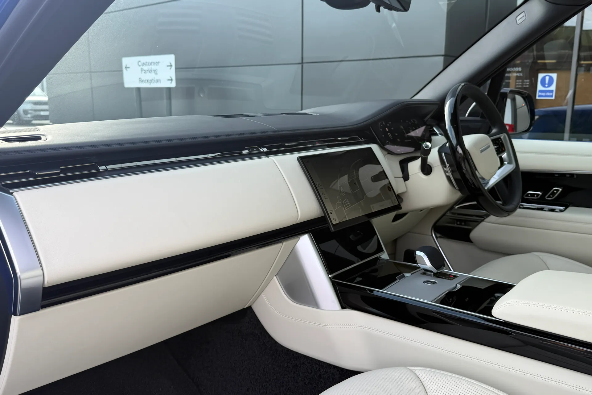 LAND ROVER RANGE ROVER thumbnail image number 58