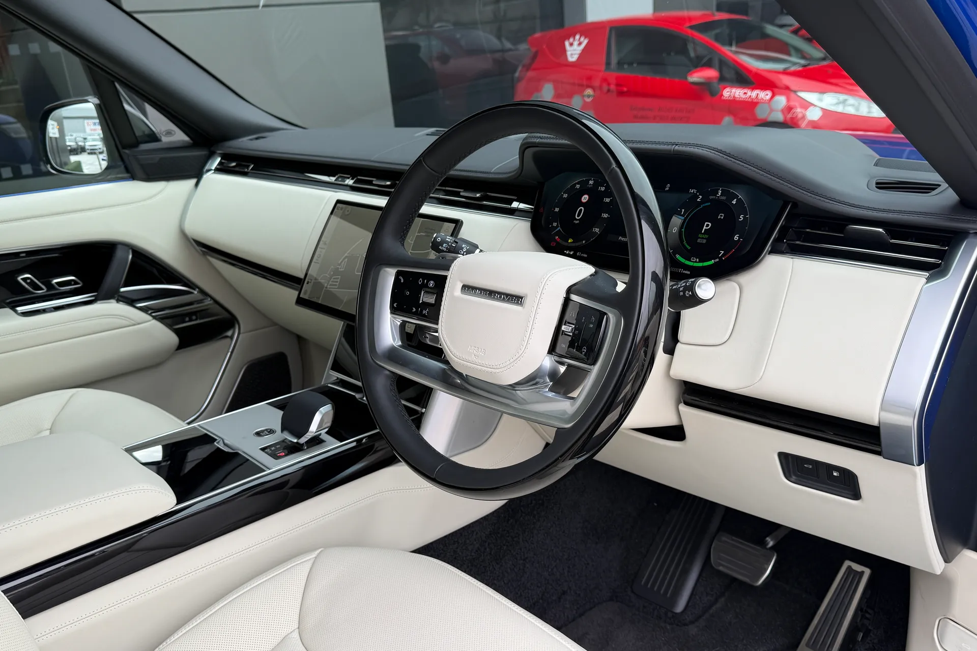 LAND ROVER RANGE ROVER thumbnail image number 34