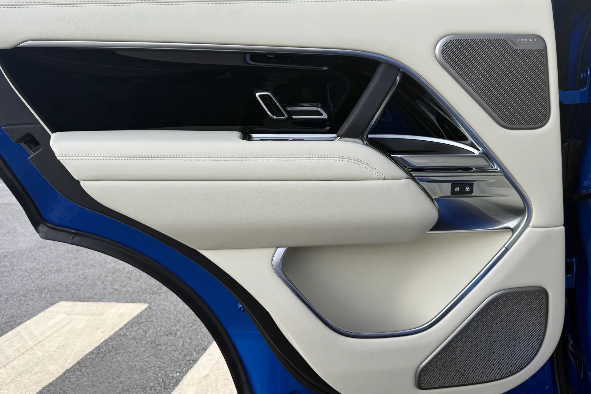 LAND ROVER RANGE ROVER thumbnail image number 63