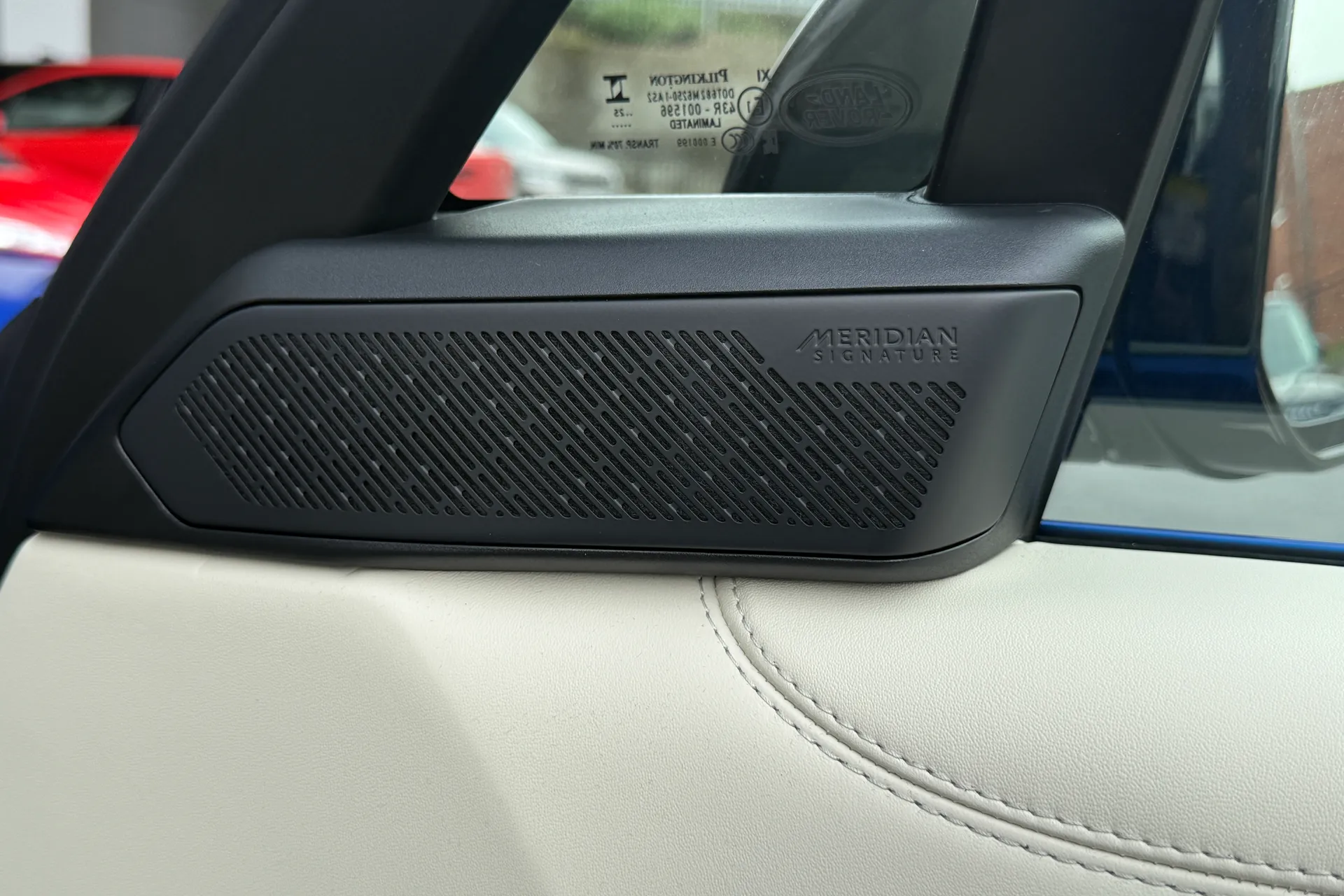 LAND ROVER RANGE ROVER thumbnail image number 42