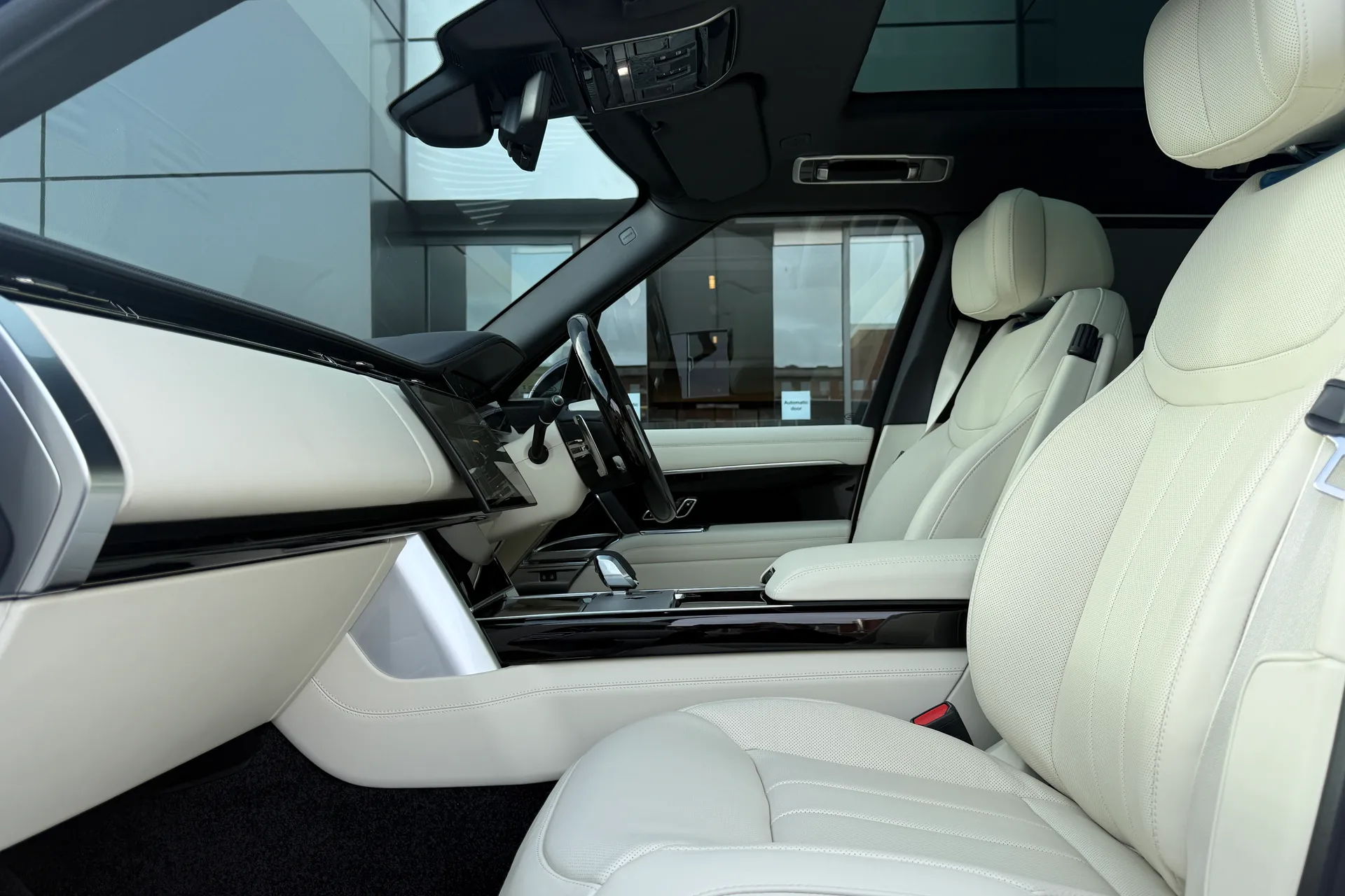 LAND ROVER RANGE ROVER thumbnail image number 59