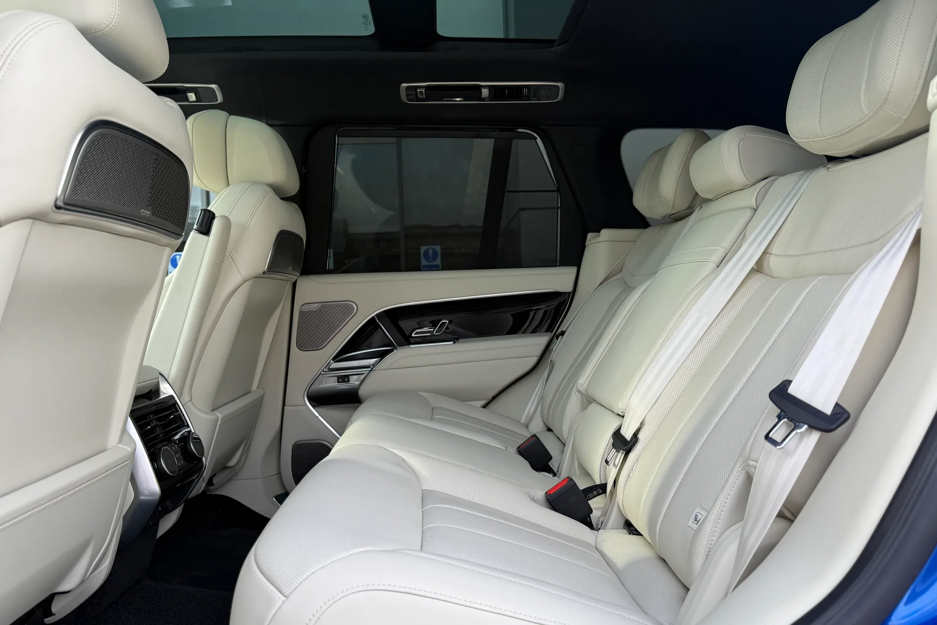 LAND ROVER RANGE ROVER thumbnail image number 61