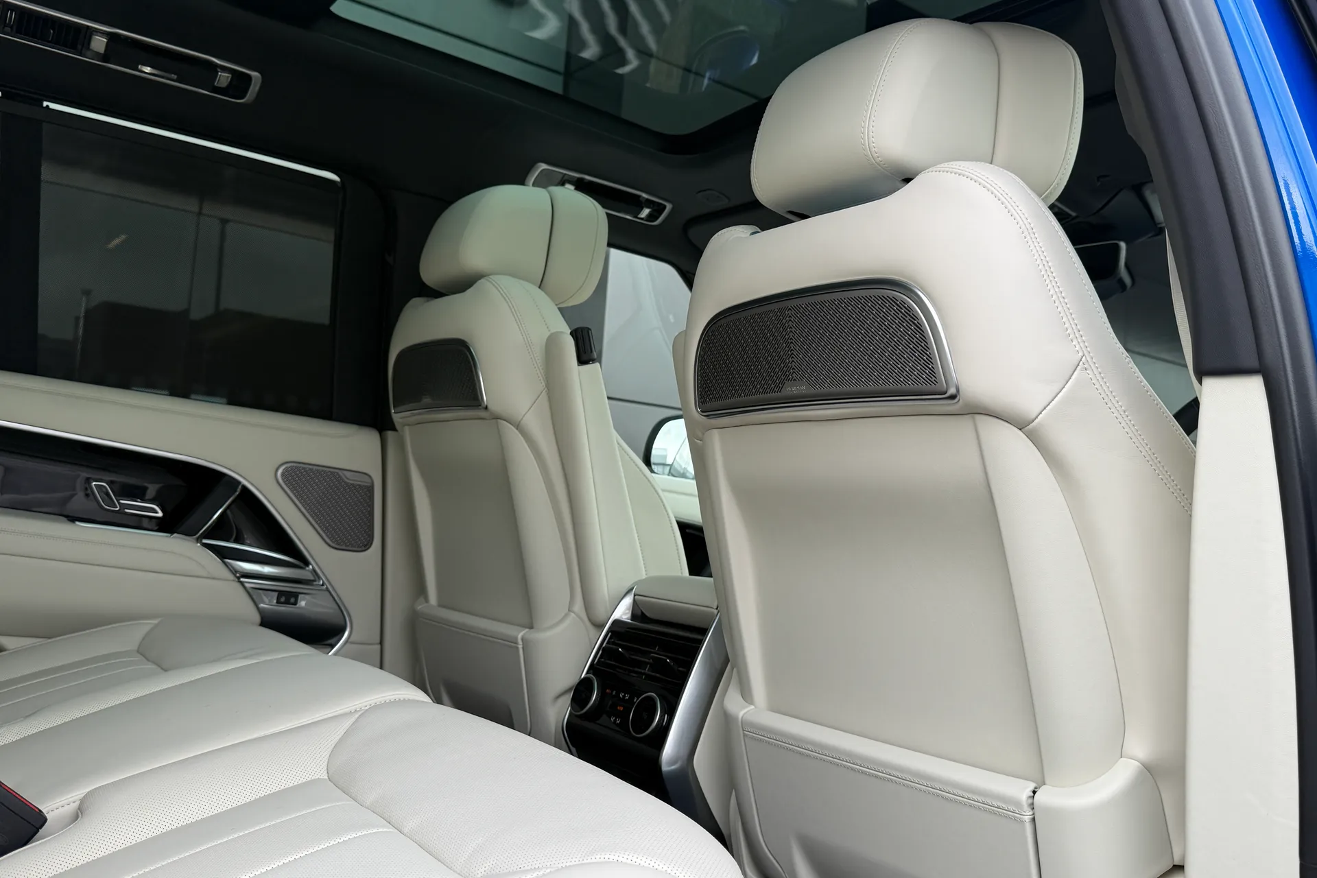 LAND ROVER RANGE ROVER thumbnail image number 53