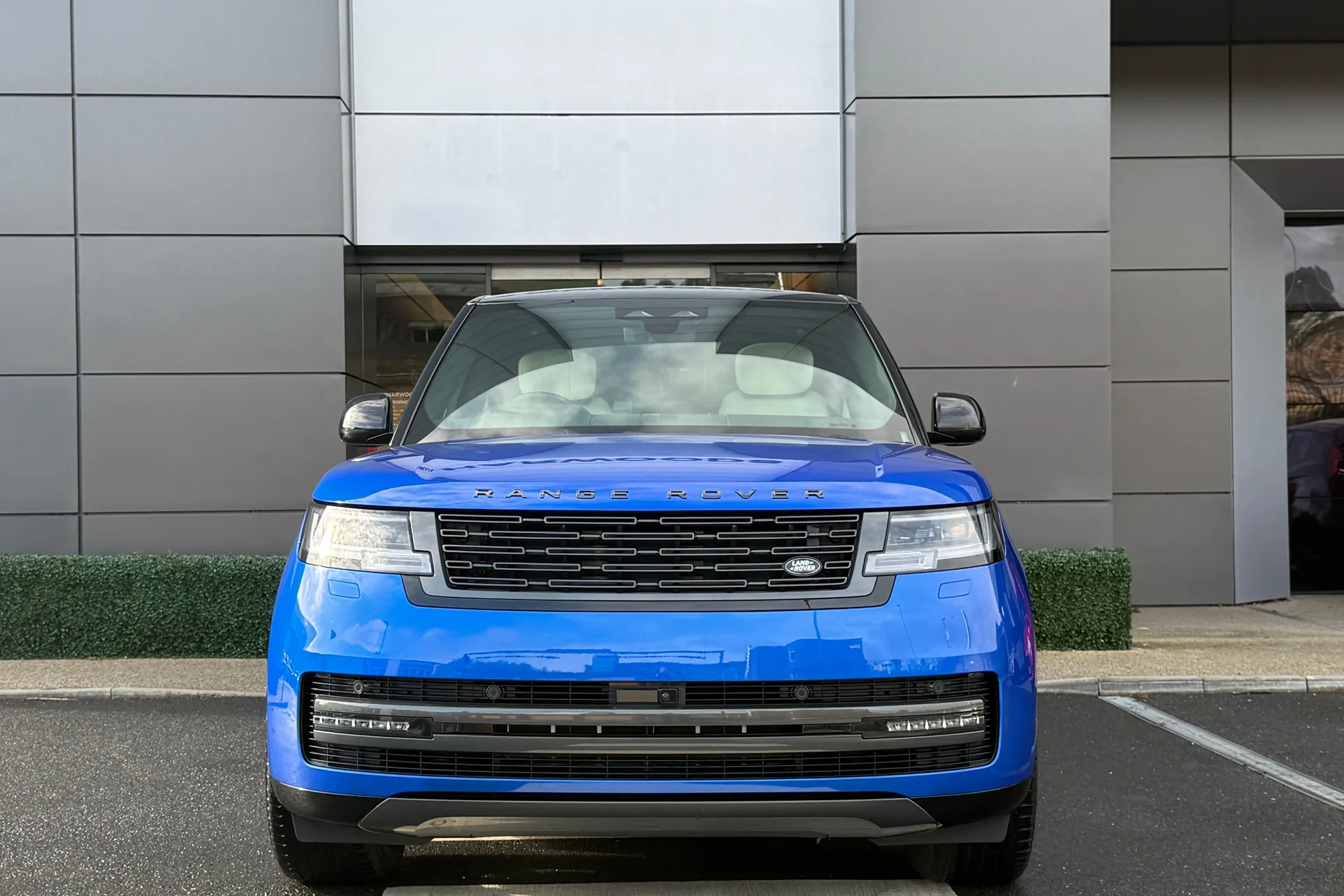 LAND ROVER RANGE ROVER thumbnail image number 11