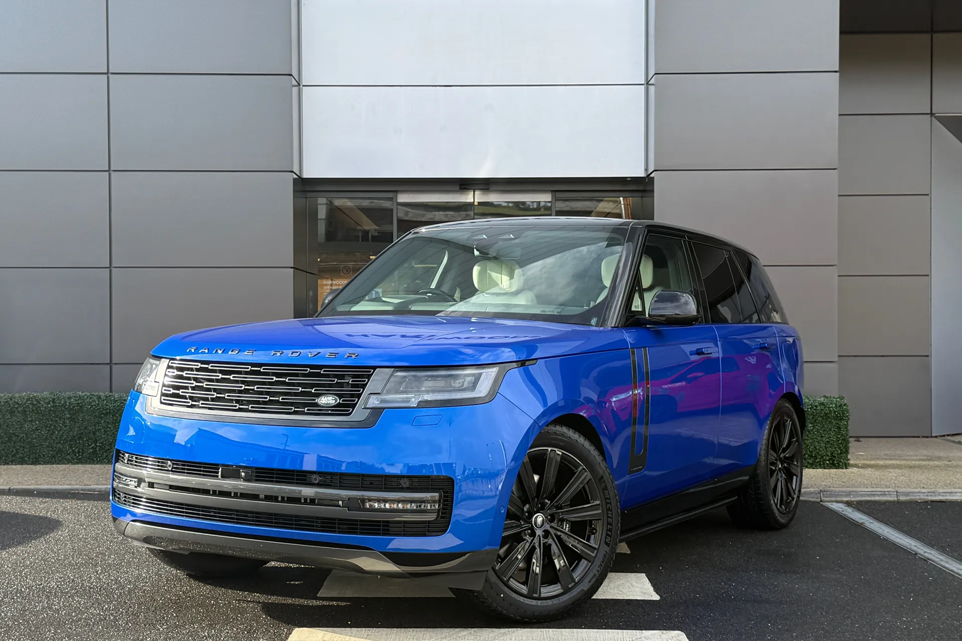 LAND ROVER RANGE ROVER thumbnail image number 7