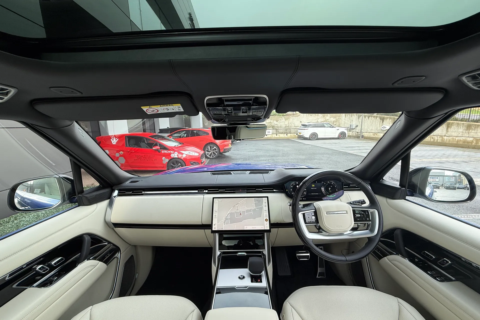 LAND ROVER RANGE ROVER thumbnail image number 3