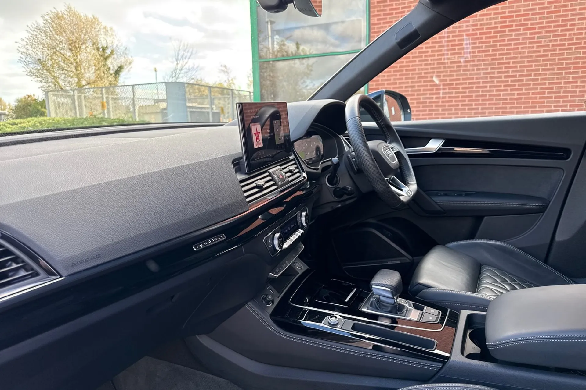 Audi Q5 thumbnail image number 30