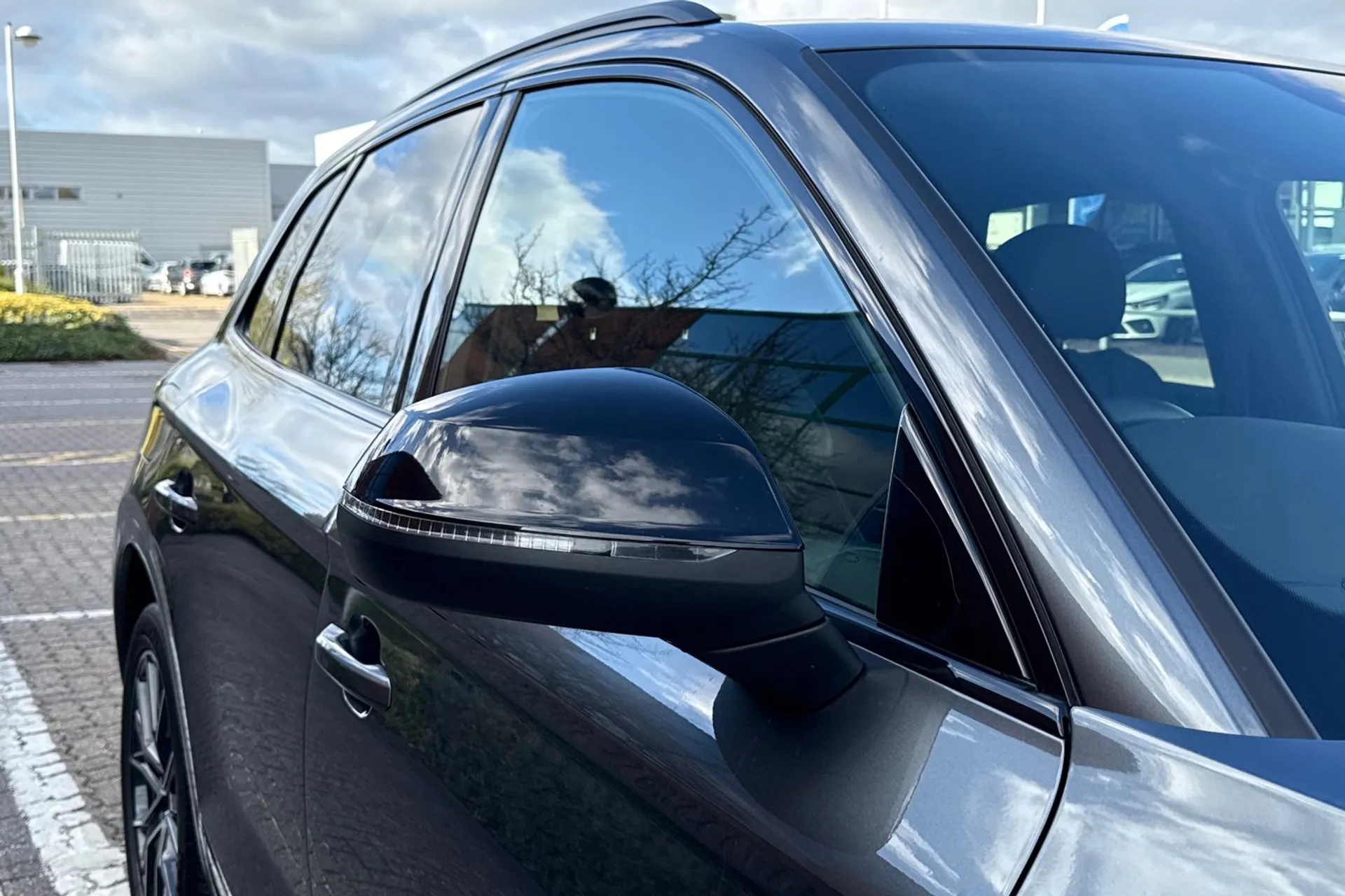 Audi Q5 thumbnail image number 14