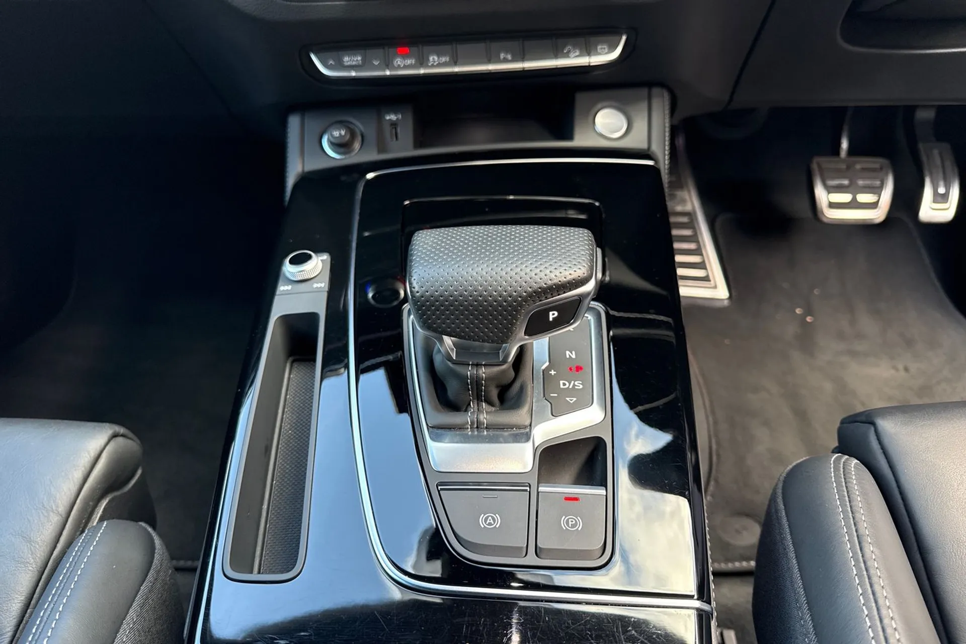 Audi Q5 thumbnail image number 44