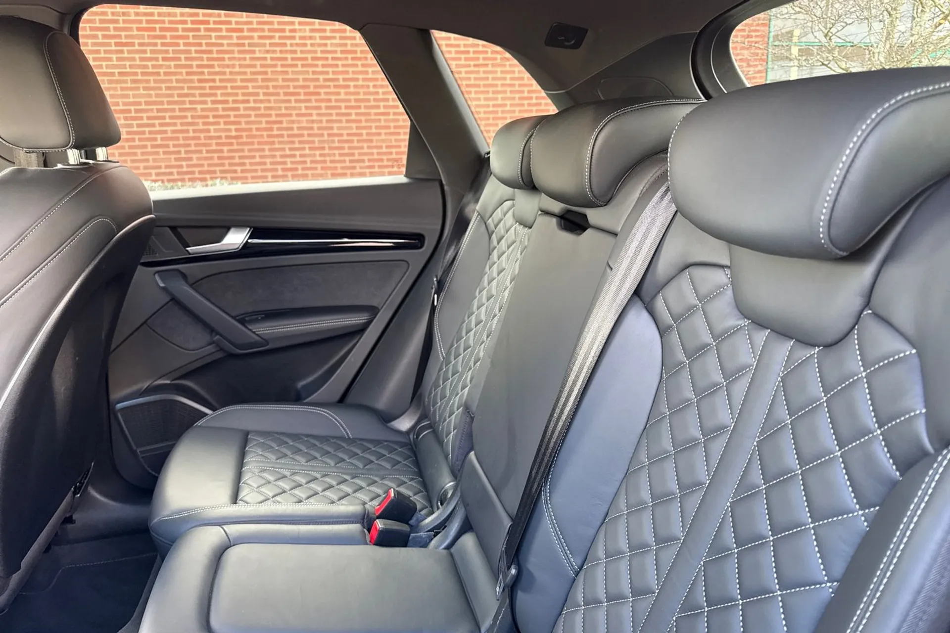 Audi Q5 thumbnail image number 34