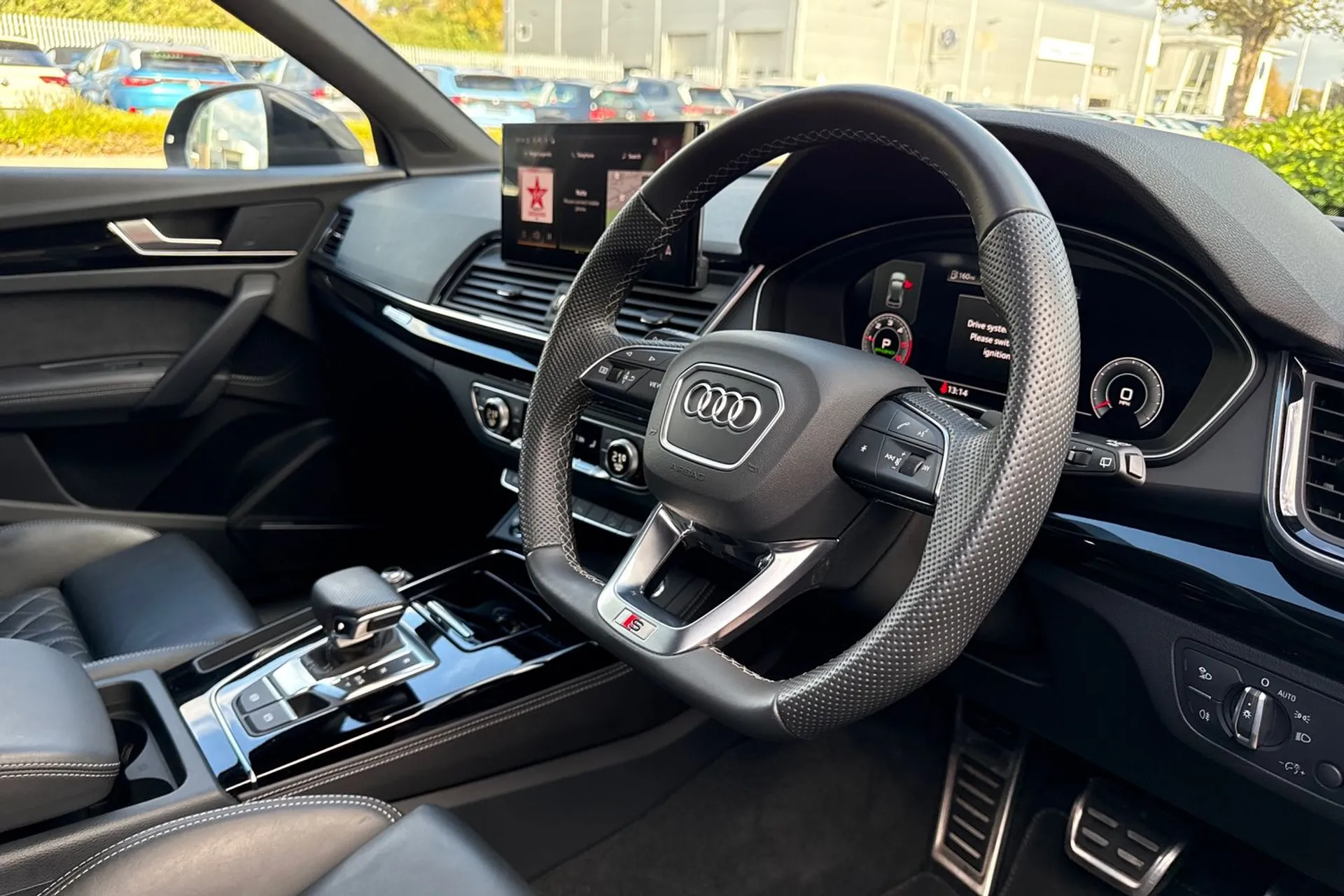 Audi Q5 thumbnail image number 28