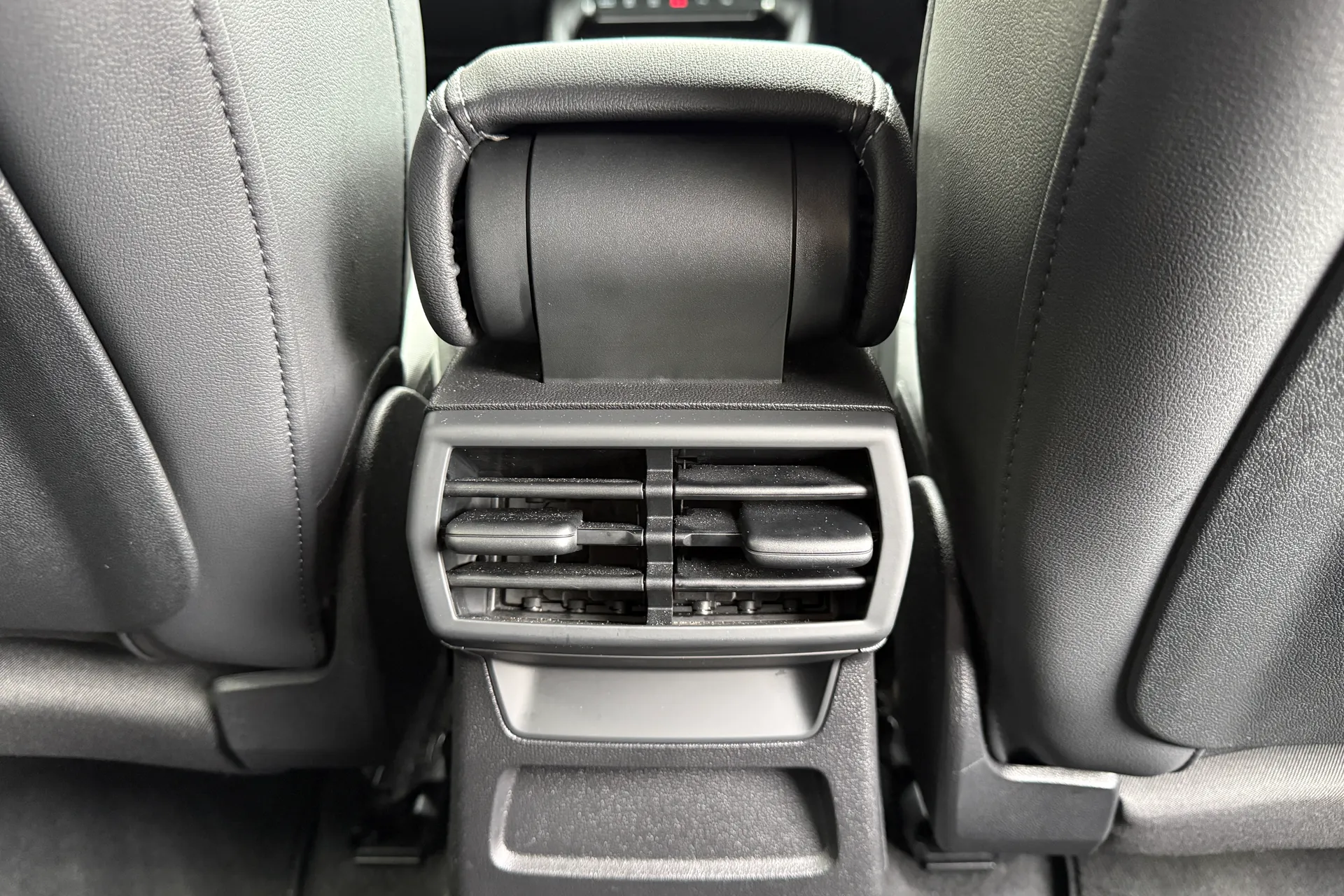 Audi A3 thumbnail image number 28