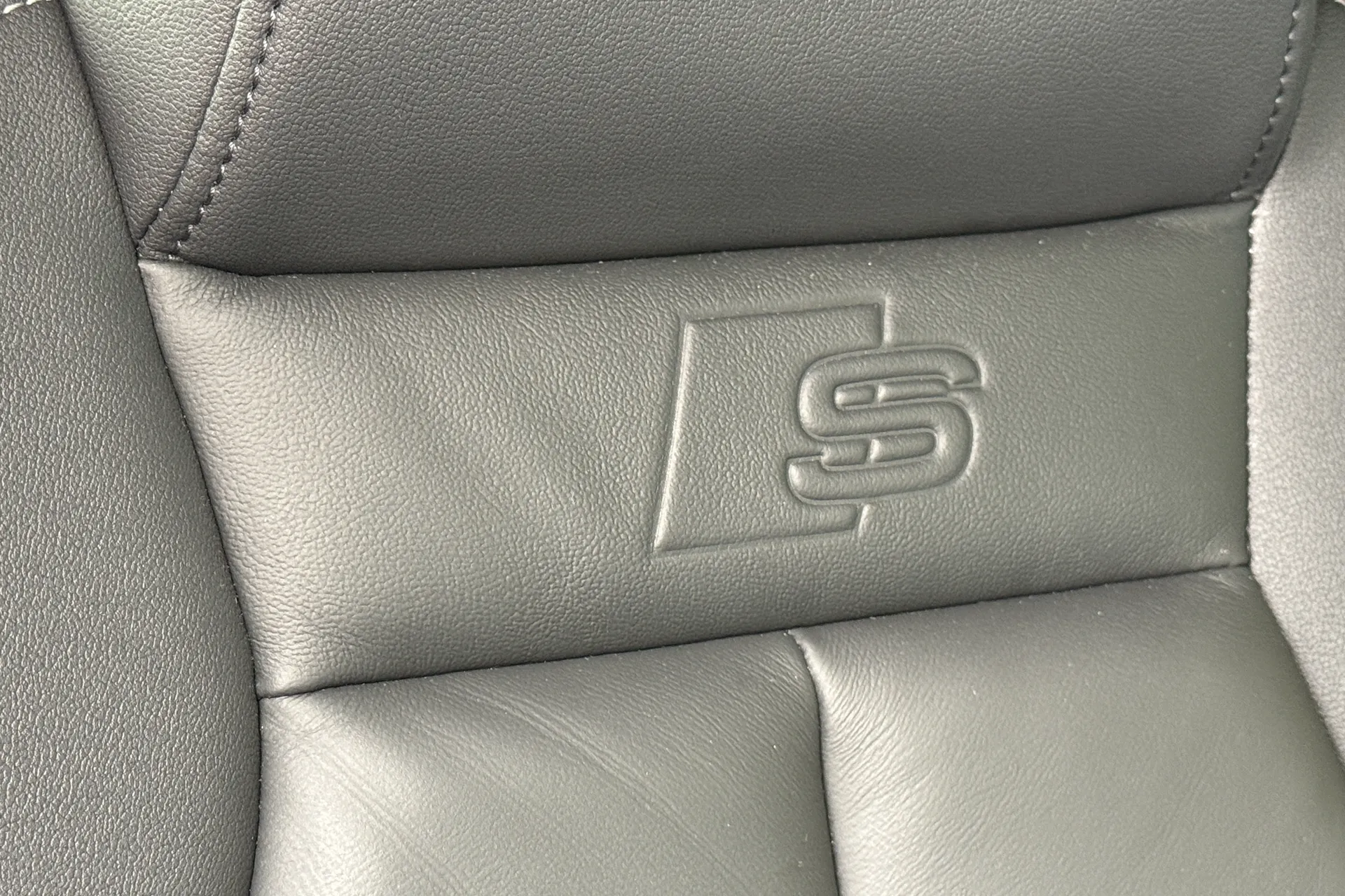 Audi A3 thumbnail image number 47