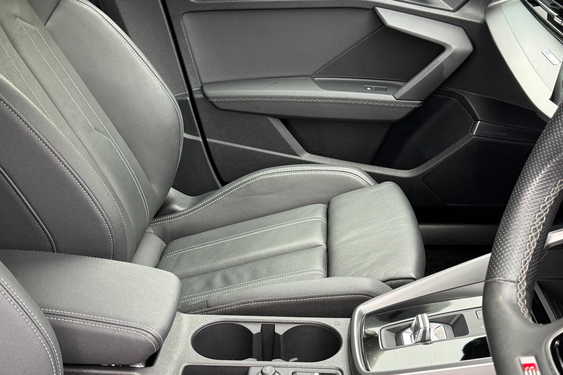 Audi A3 thumbnail image number 40