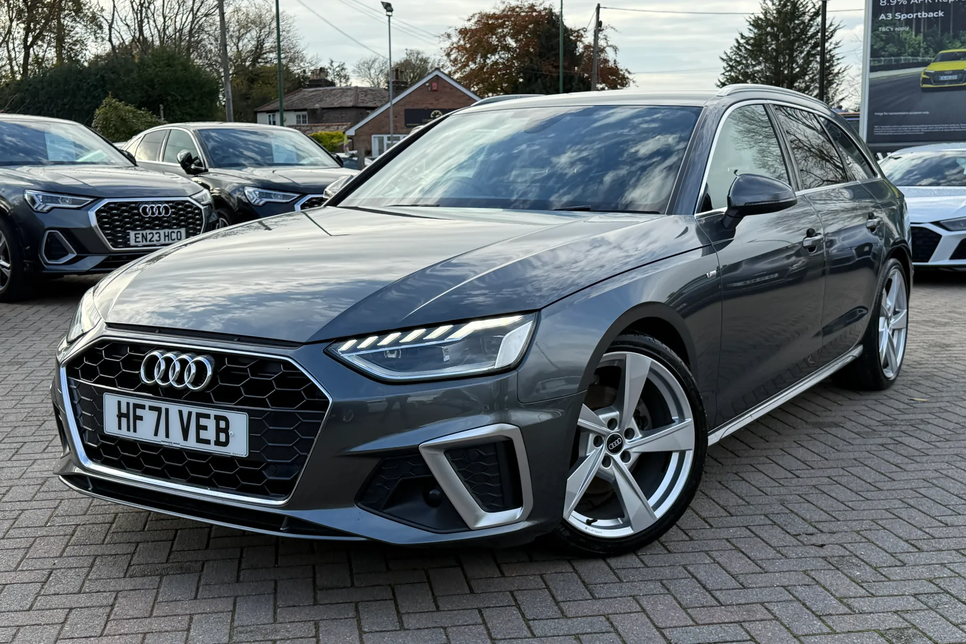 Audi A4 thumbnail image number 23