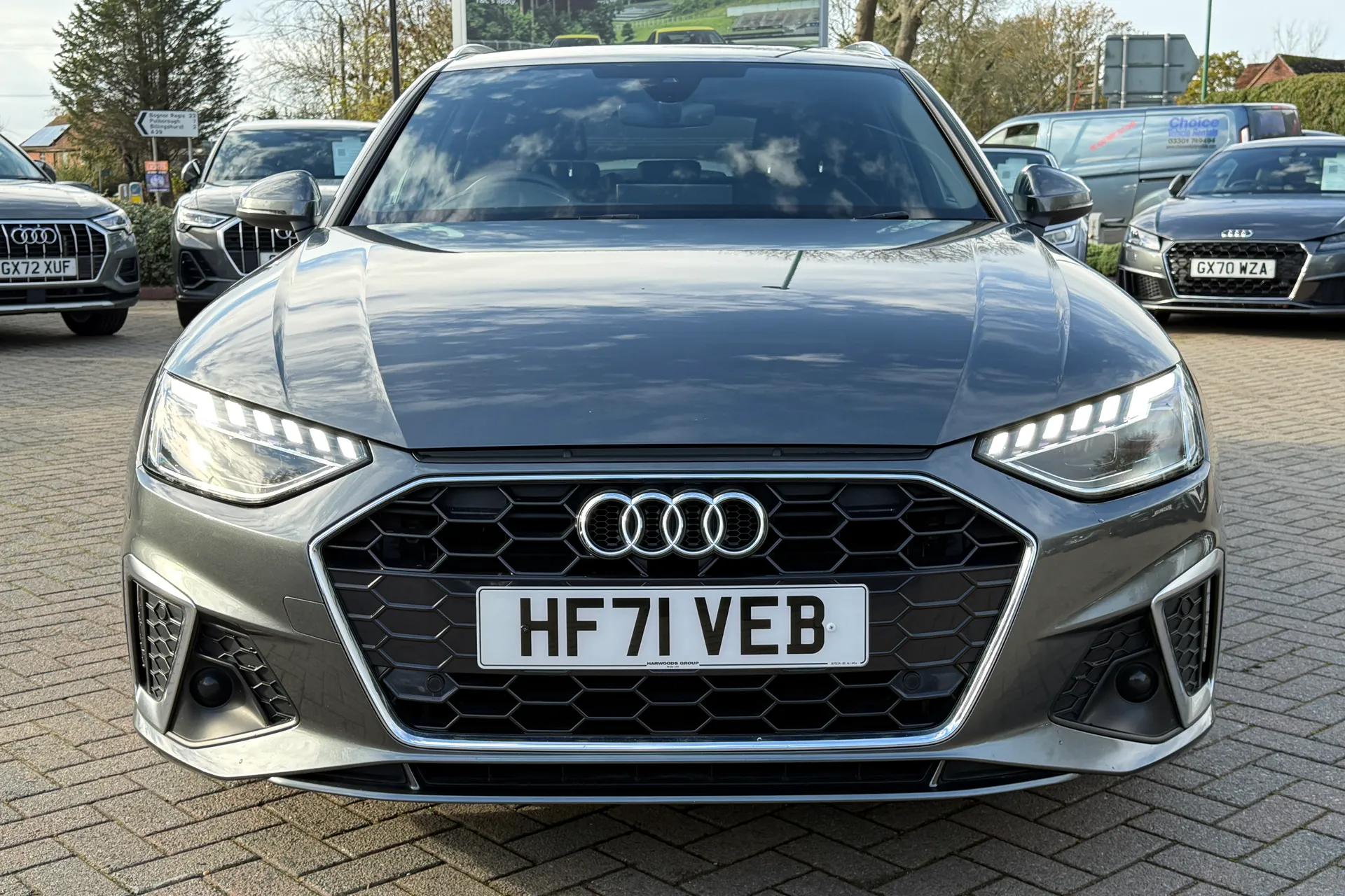 Audi A4 thumbnail image number 22