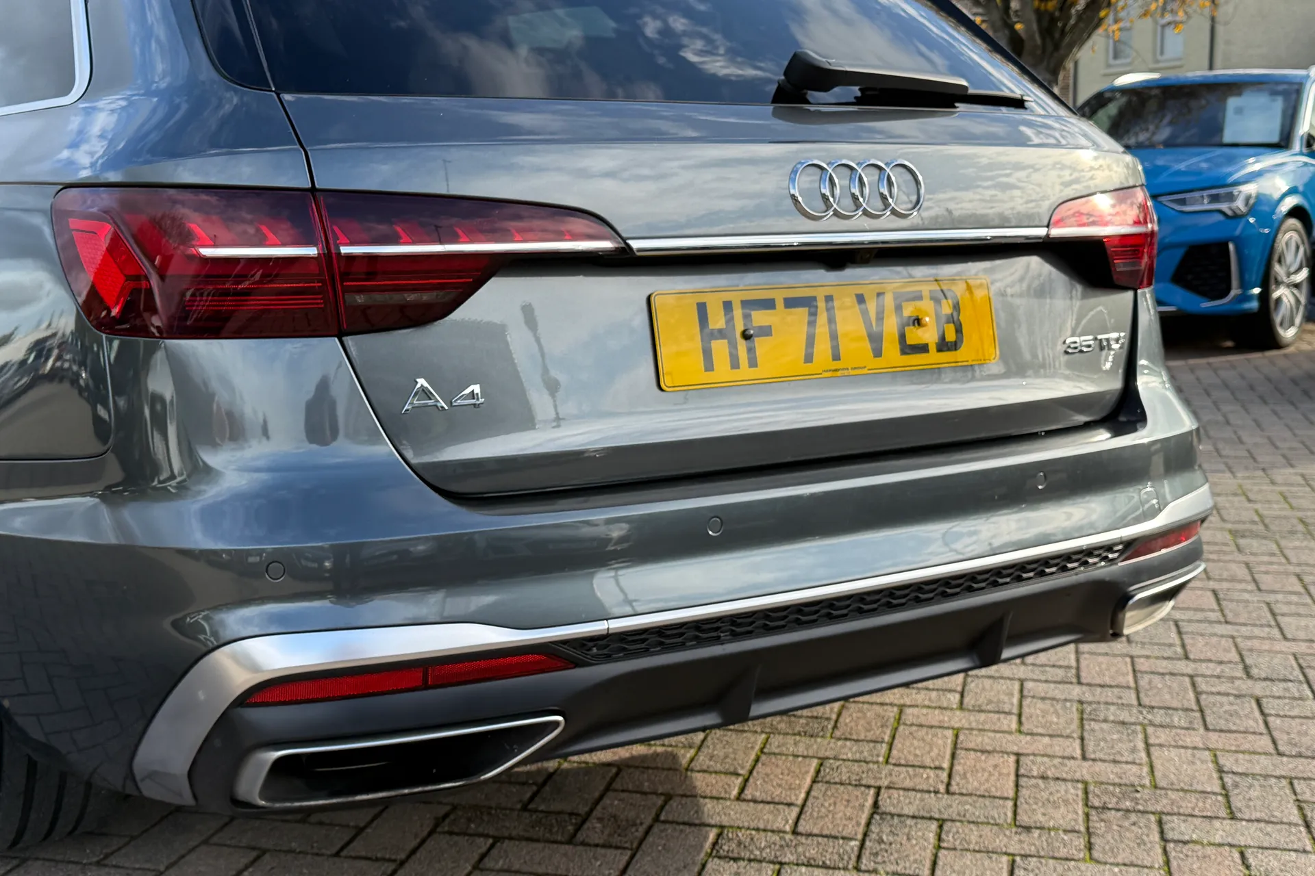 Audi A4 thumbnail image number 48