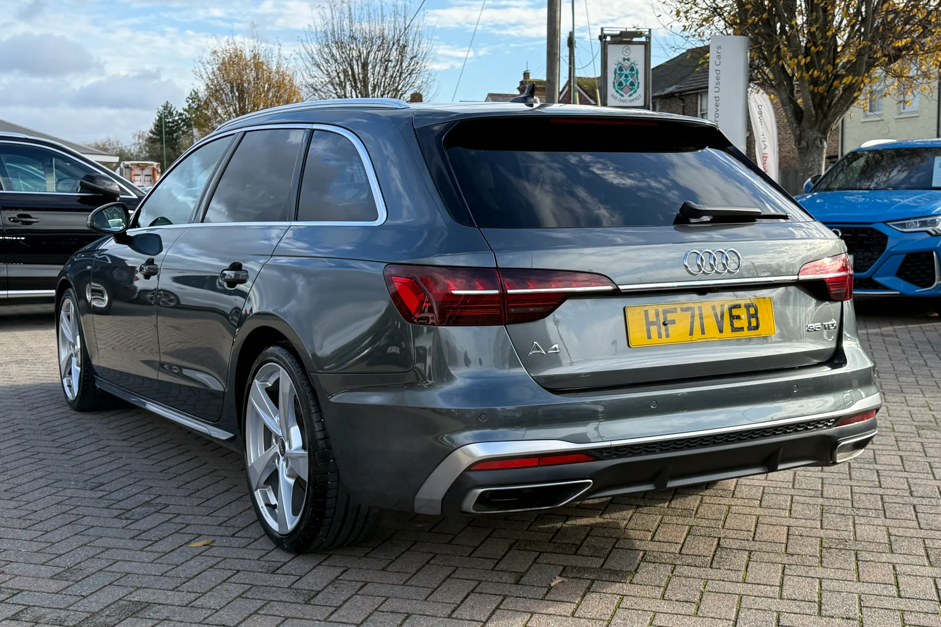 Audi A4 thumbnail image number 30