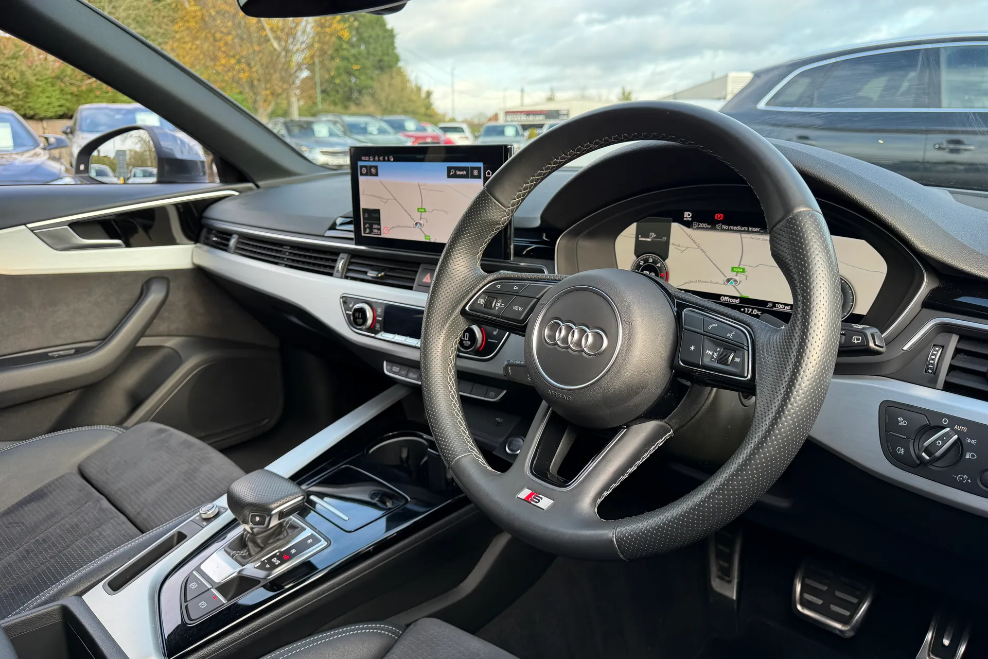 Audi A4 thumbnail image number 25