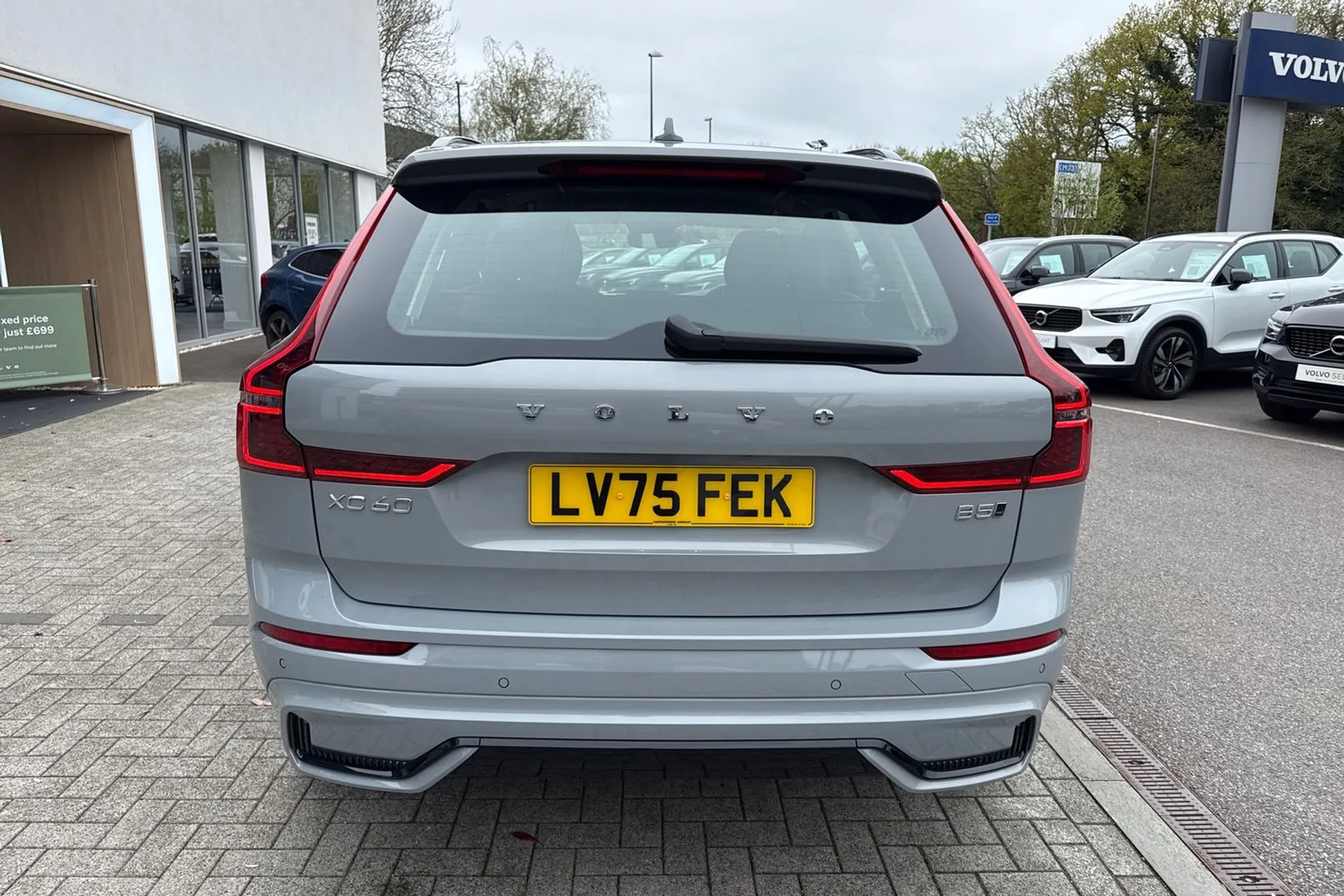 Volvo XC60 thumbnail image number 9