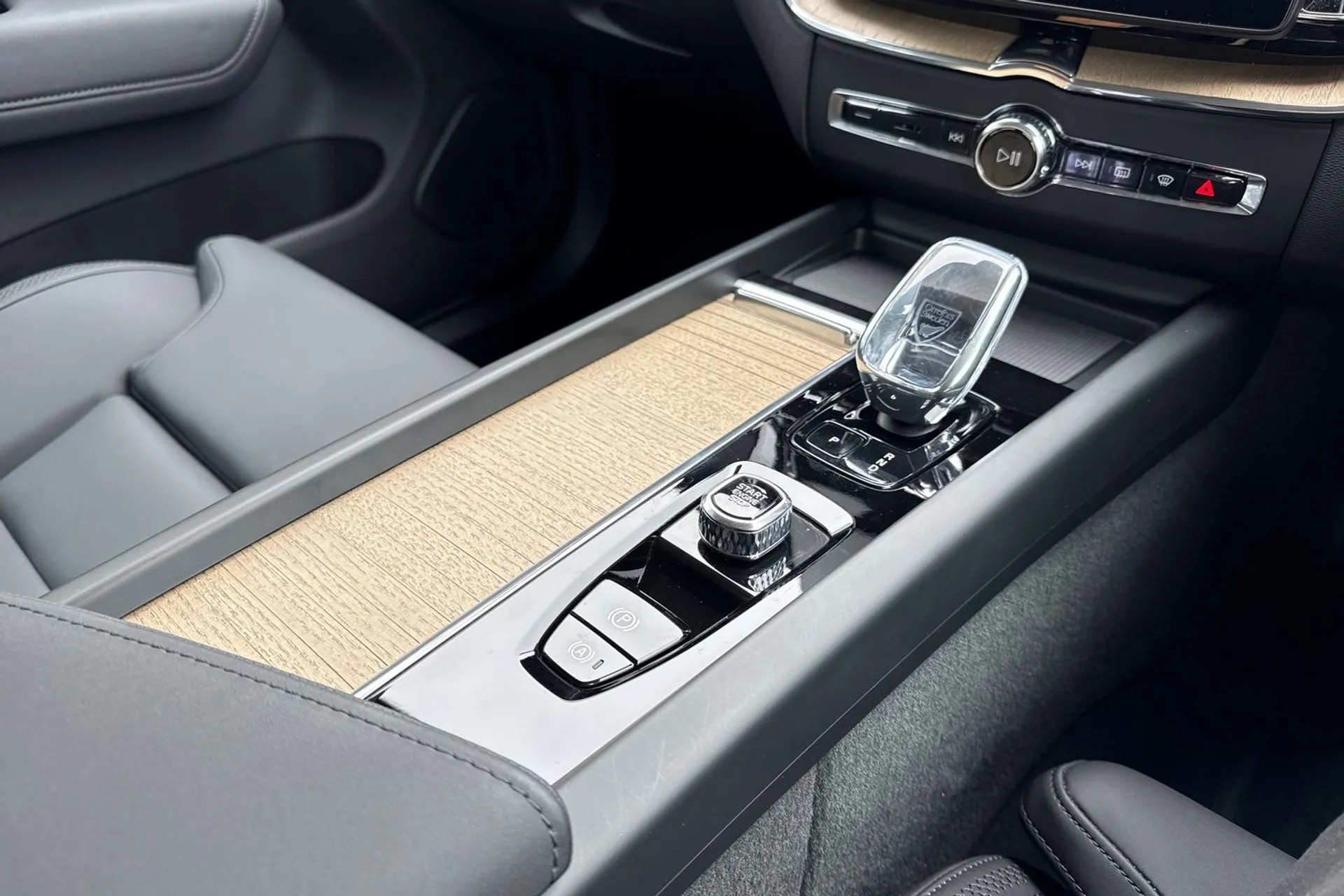 Volvo XC60 thumbnail image number 42