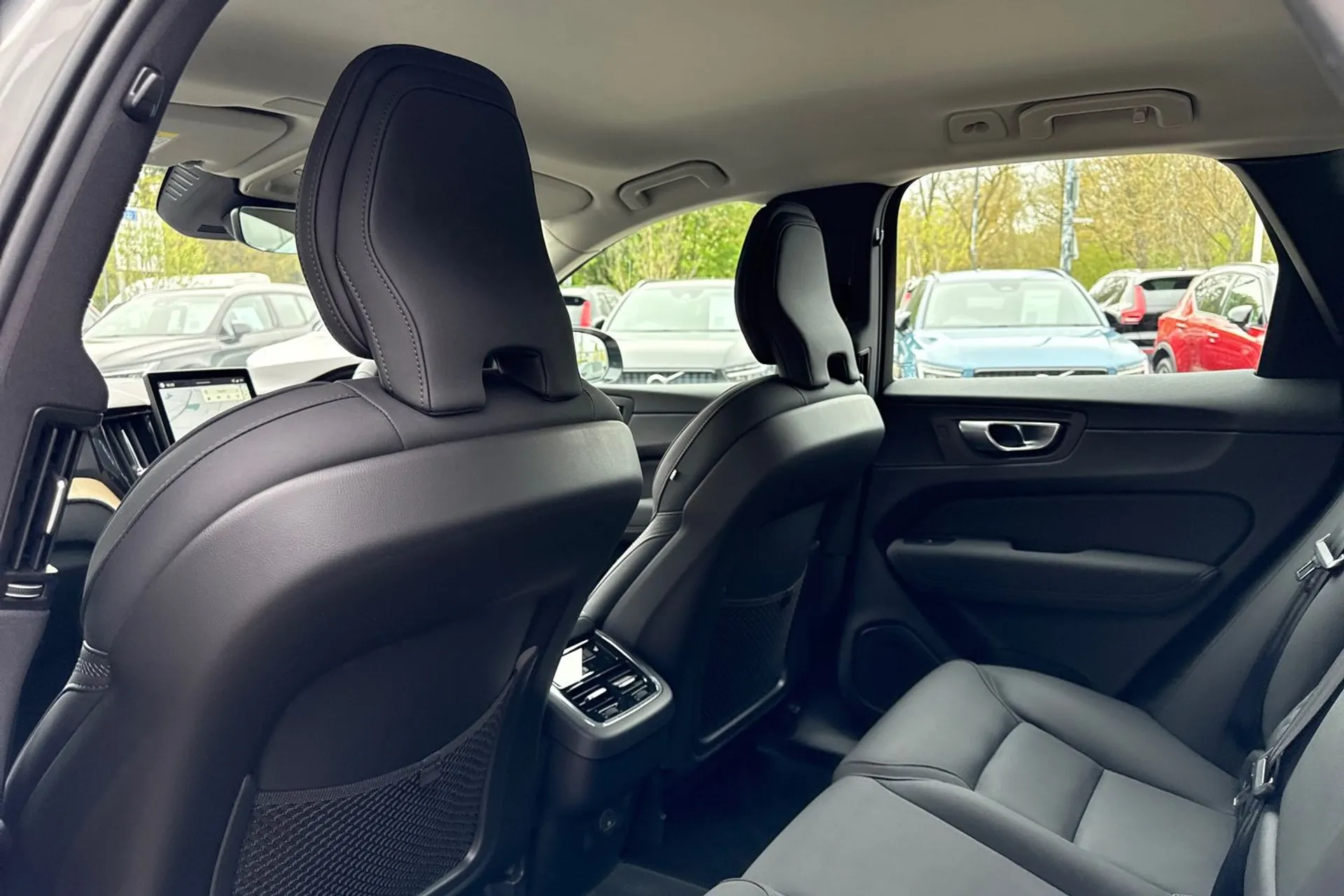 Volvo XC60 thumbnail image number 31