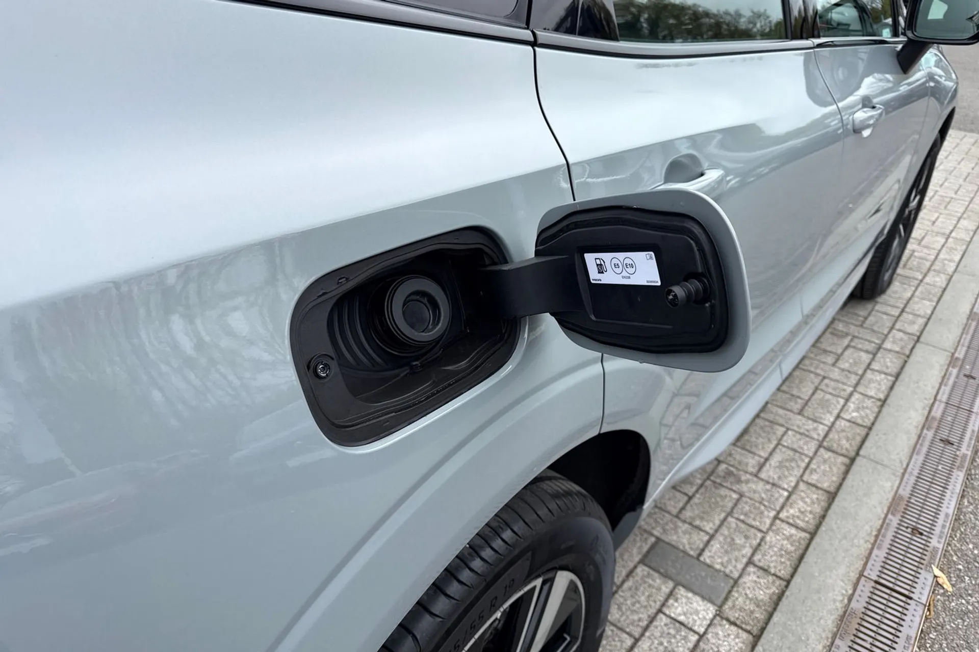 Volvo XC60 thumbnail image number 19