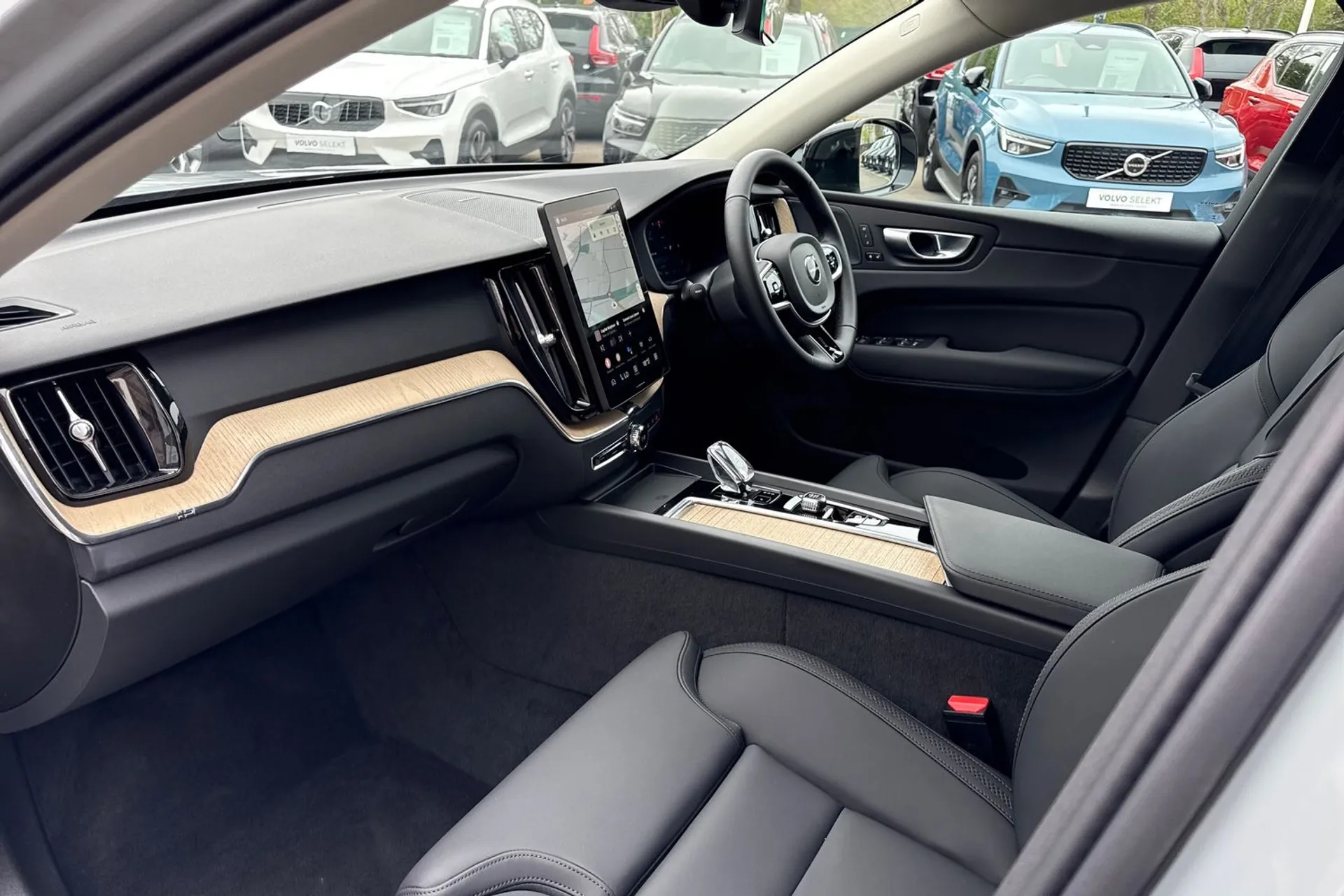 Volvo XC60 thumbnail image number 27