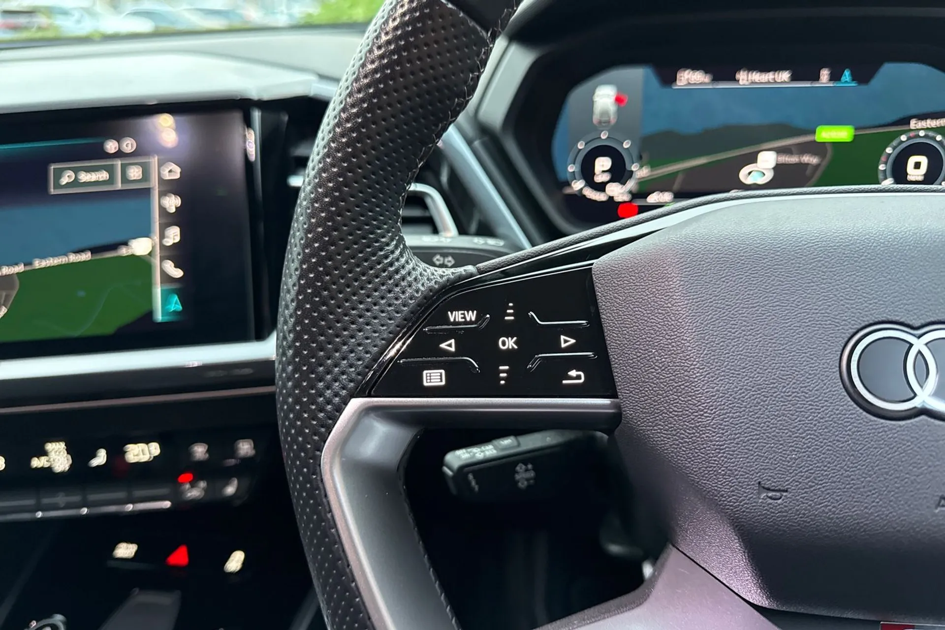 Audi Q4 thumbnail image number 41