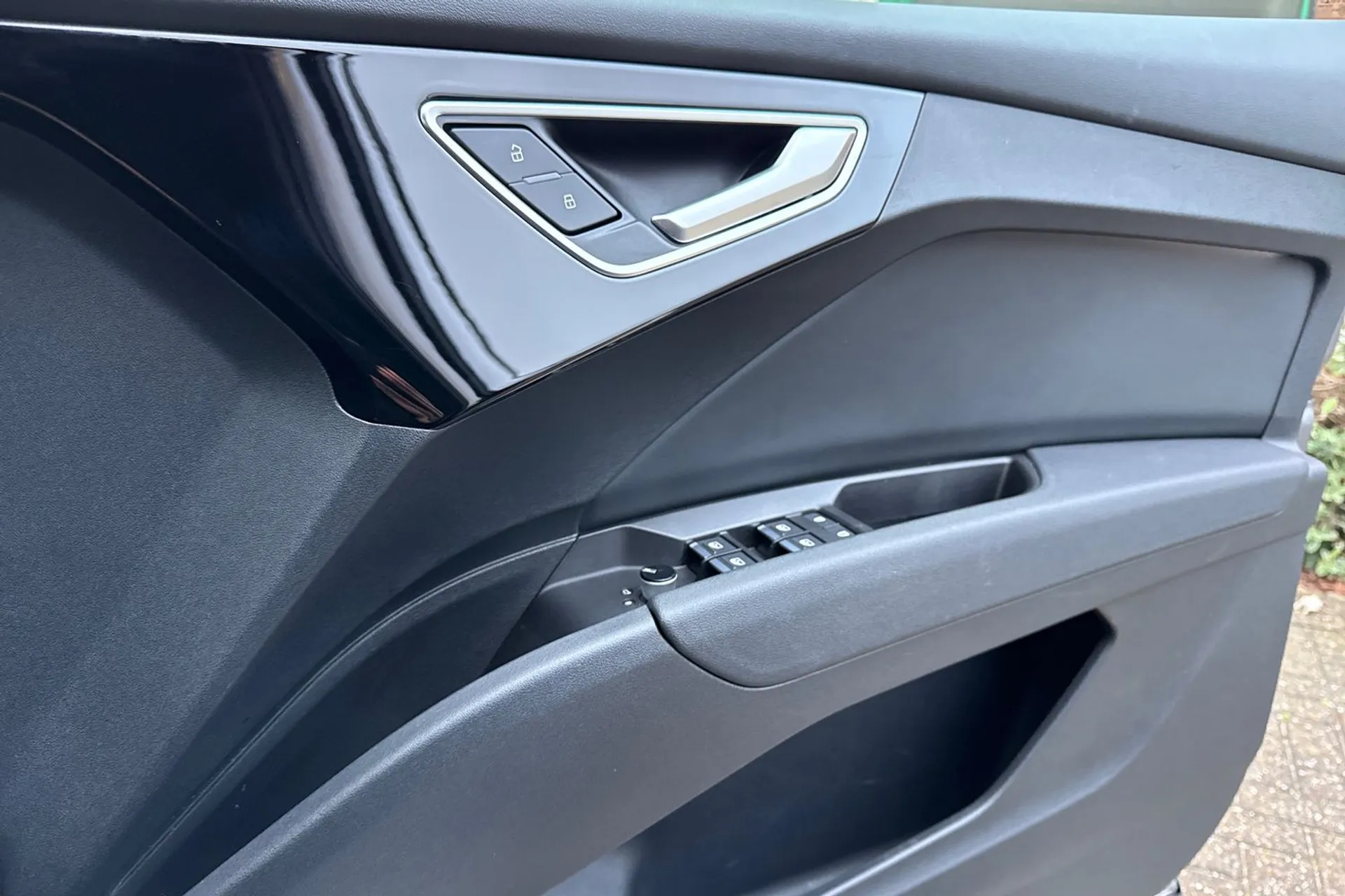 Audi Q4 thumbnail image number 43