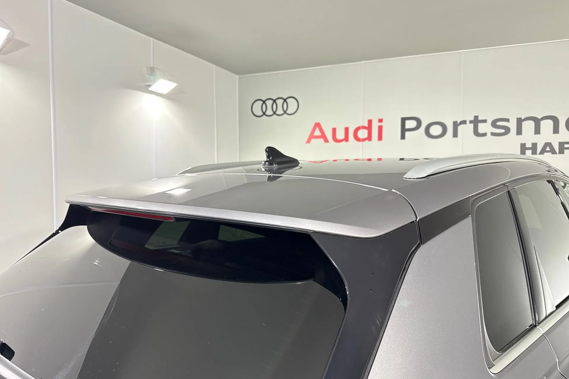 Audi Q4 thumbnail image number 14