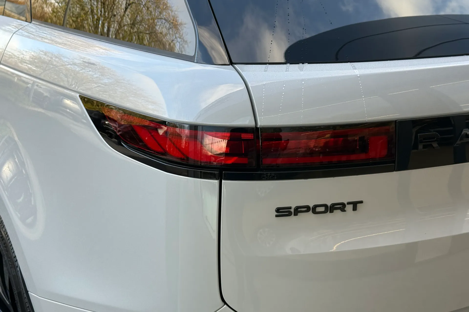 LAND ROVER RANGE ROVER SPORT thumbnail image number 19