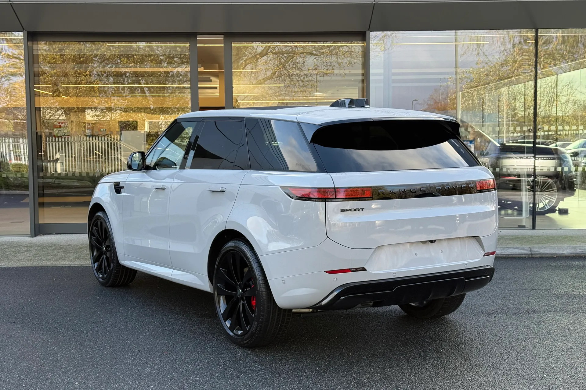LAND ROVER RANGE ROVER SPORT thumbnail image number 2