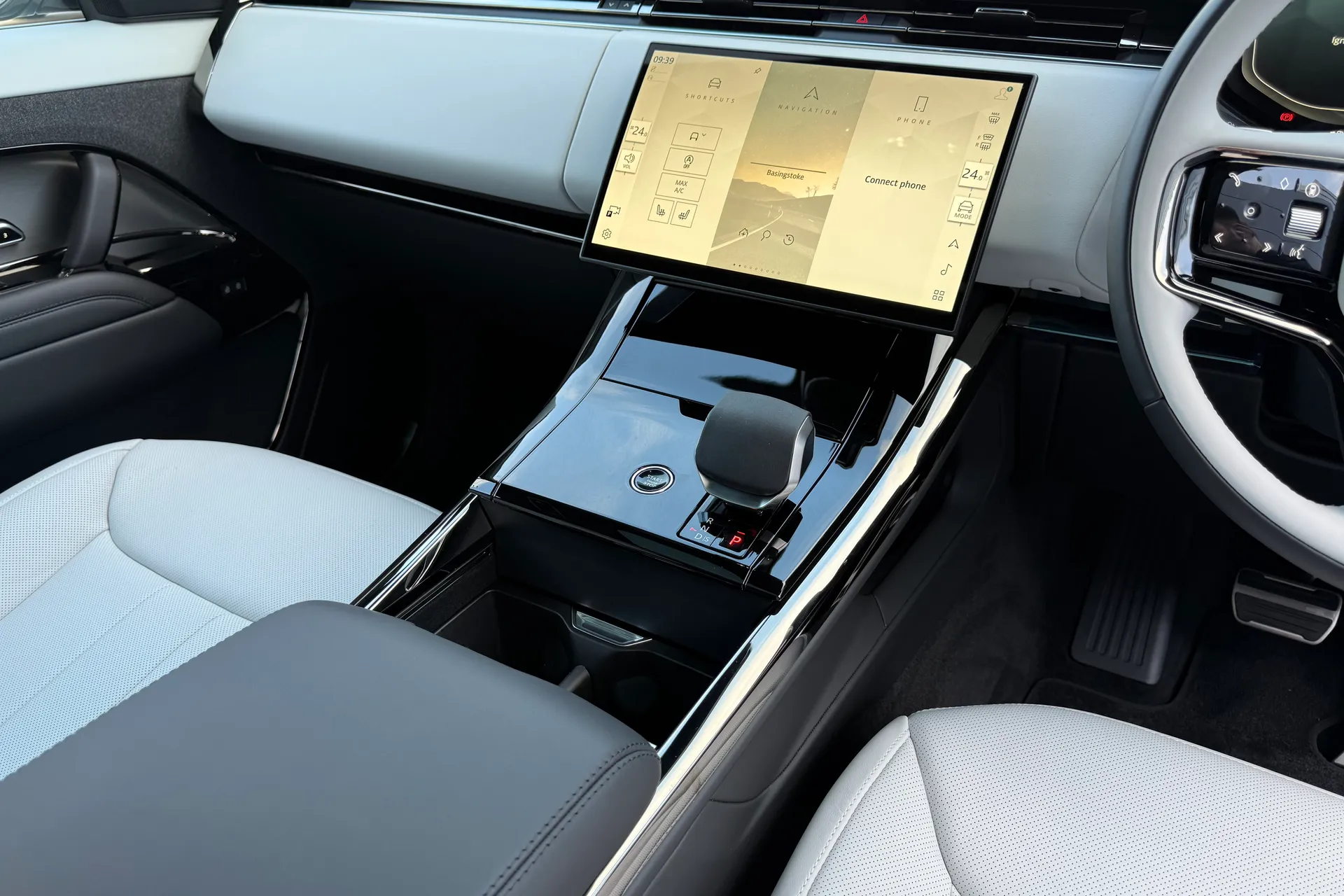 LAND ROVER RANGE ROVER SPORT thumbnail image number 13