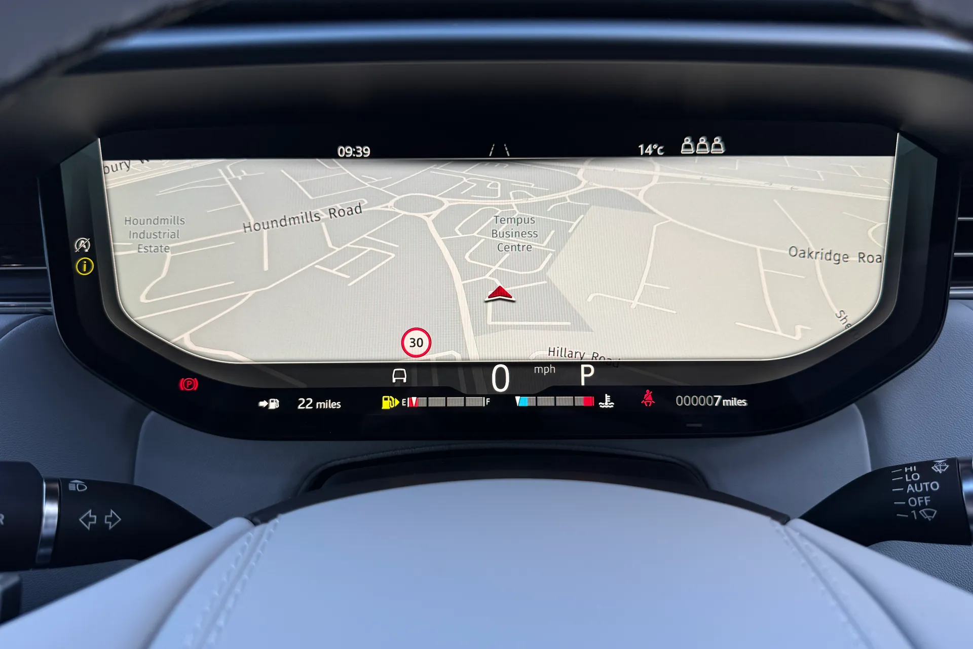 LAND ROVER RANGE ROVER SPORT thumbnail image number 16