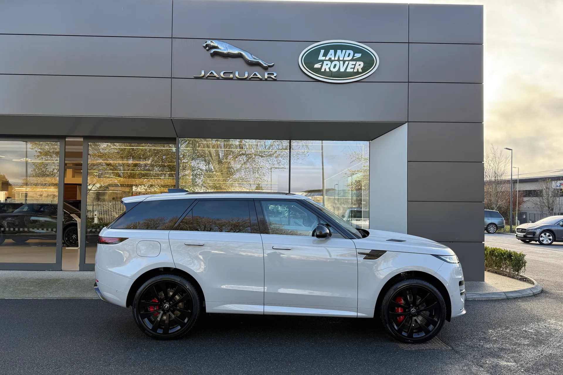 LAND ROVER RANGE ROVER SPORT thumbnail image number 5