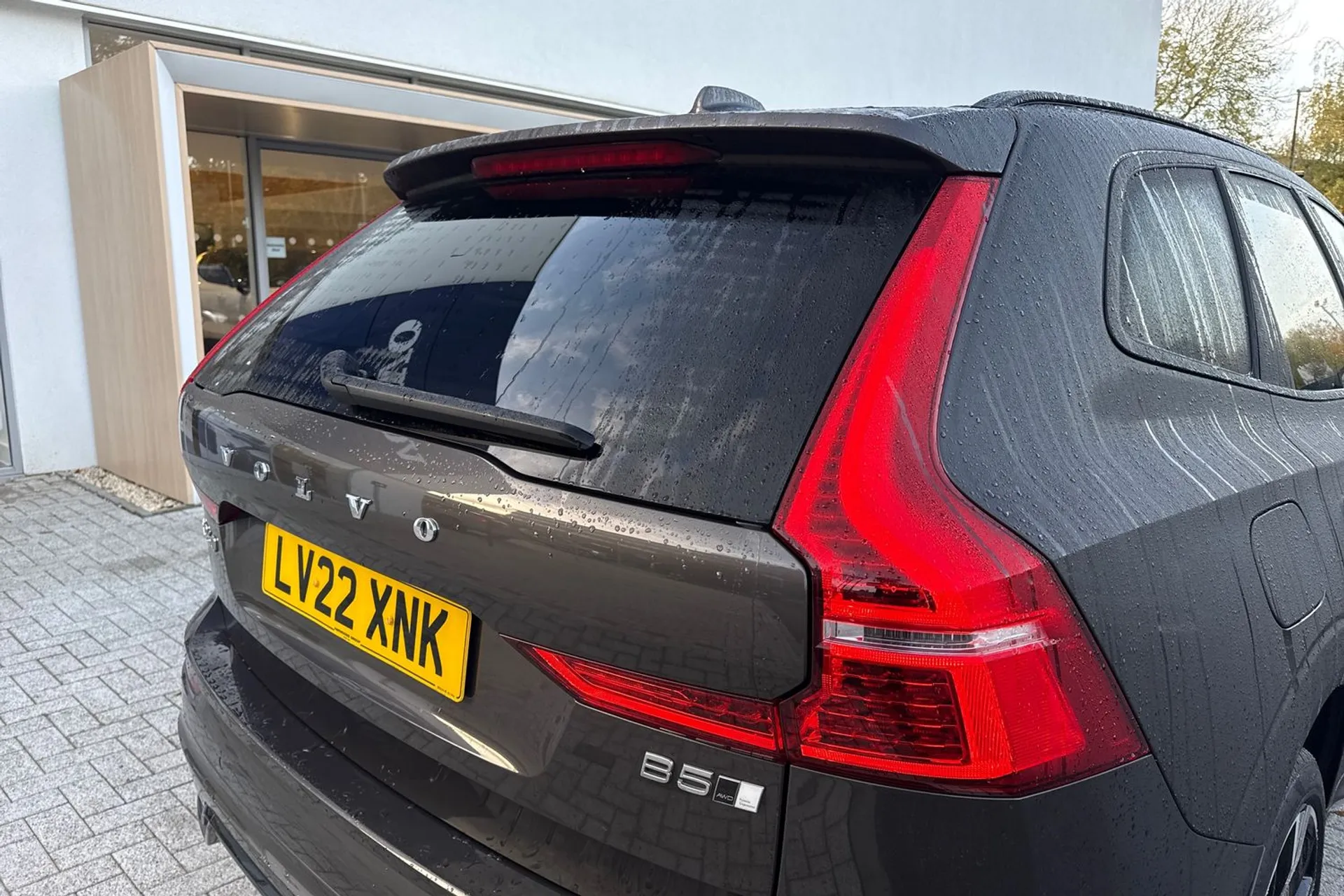 Volvo XC60 thumbnail image number 16